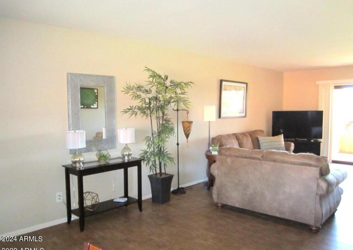 12212 N Paradise Village Parkway S, Apt 331