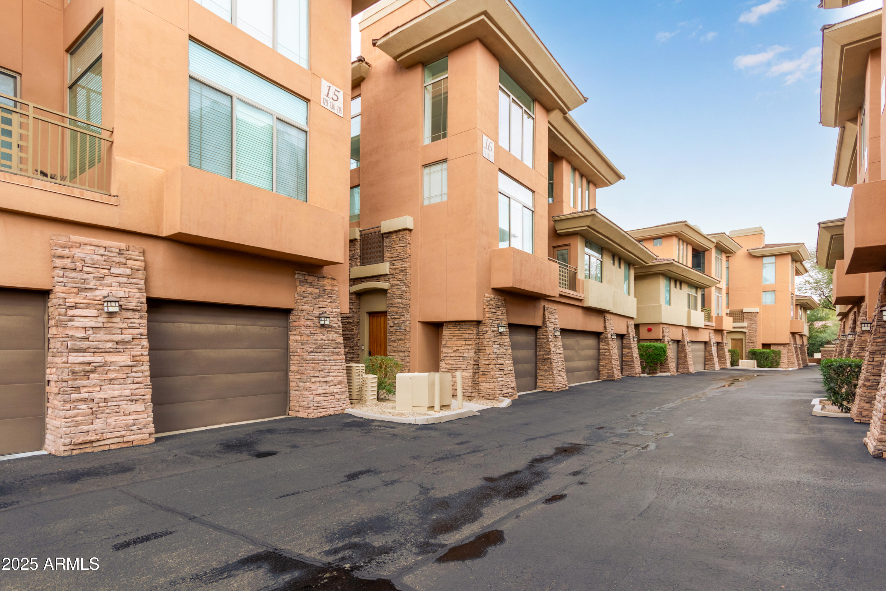 14450 N THOMPSON PEAK Parkway, 216