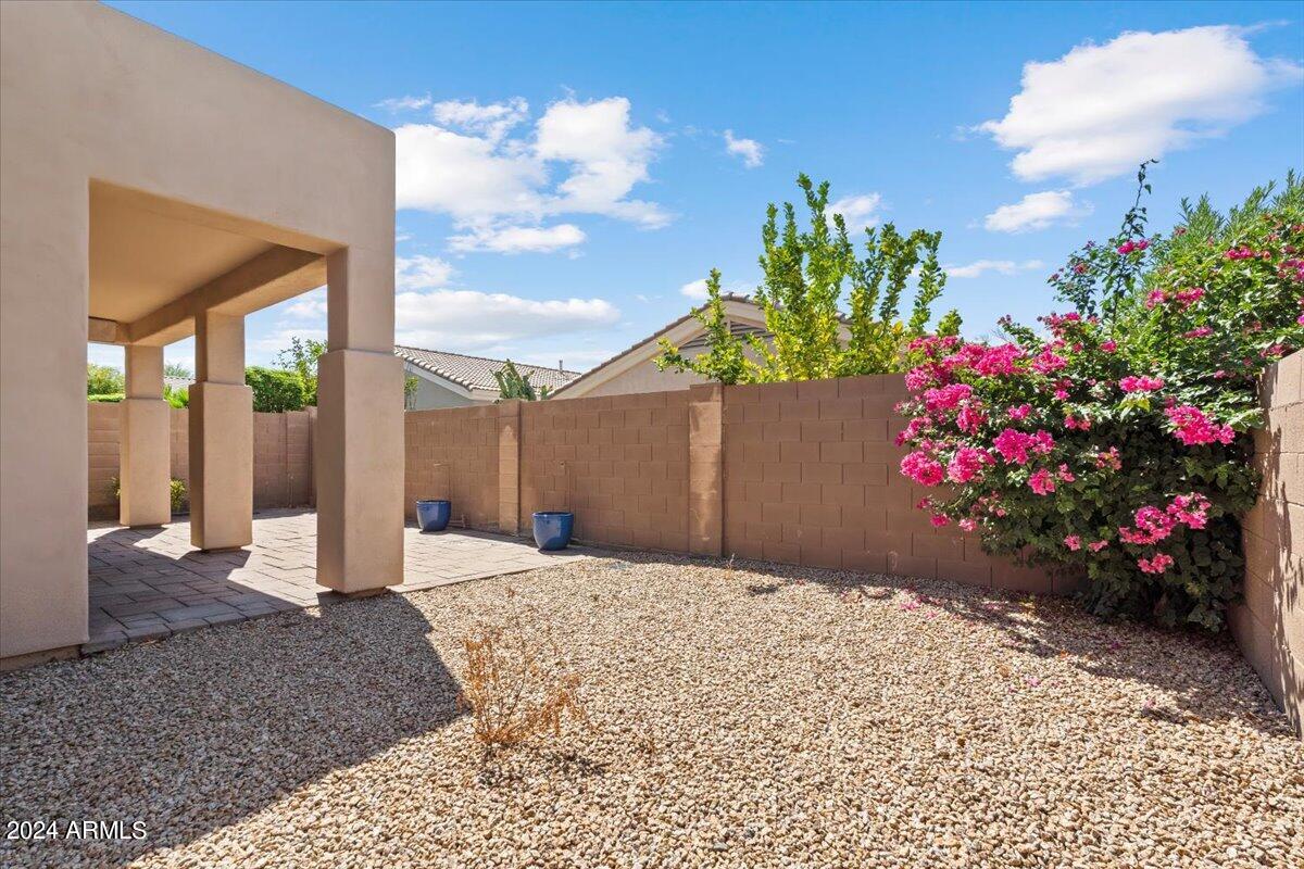 8875 E CONQUISTADORES Drive