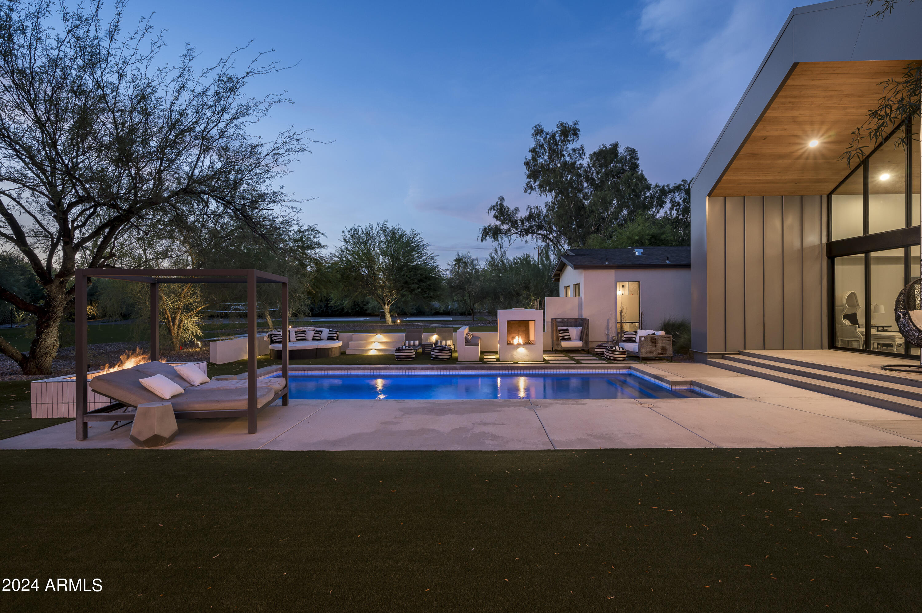 11420 N SUNDOWN Drive