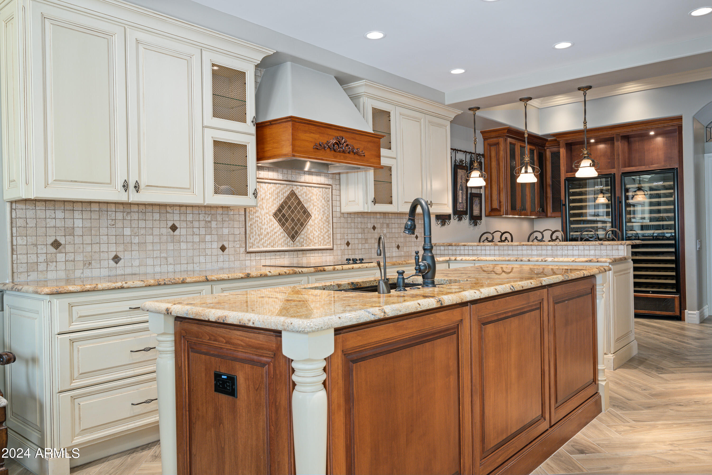 8989 N GAINEY CENTER Drive # 114