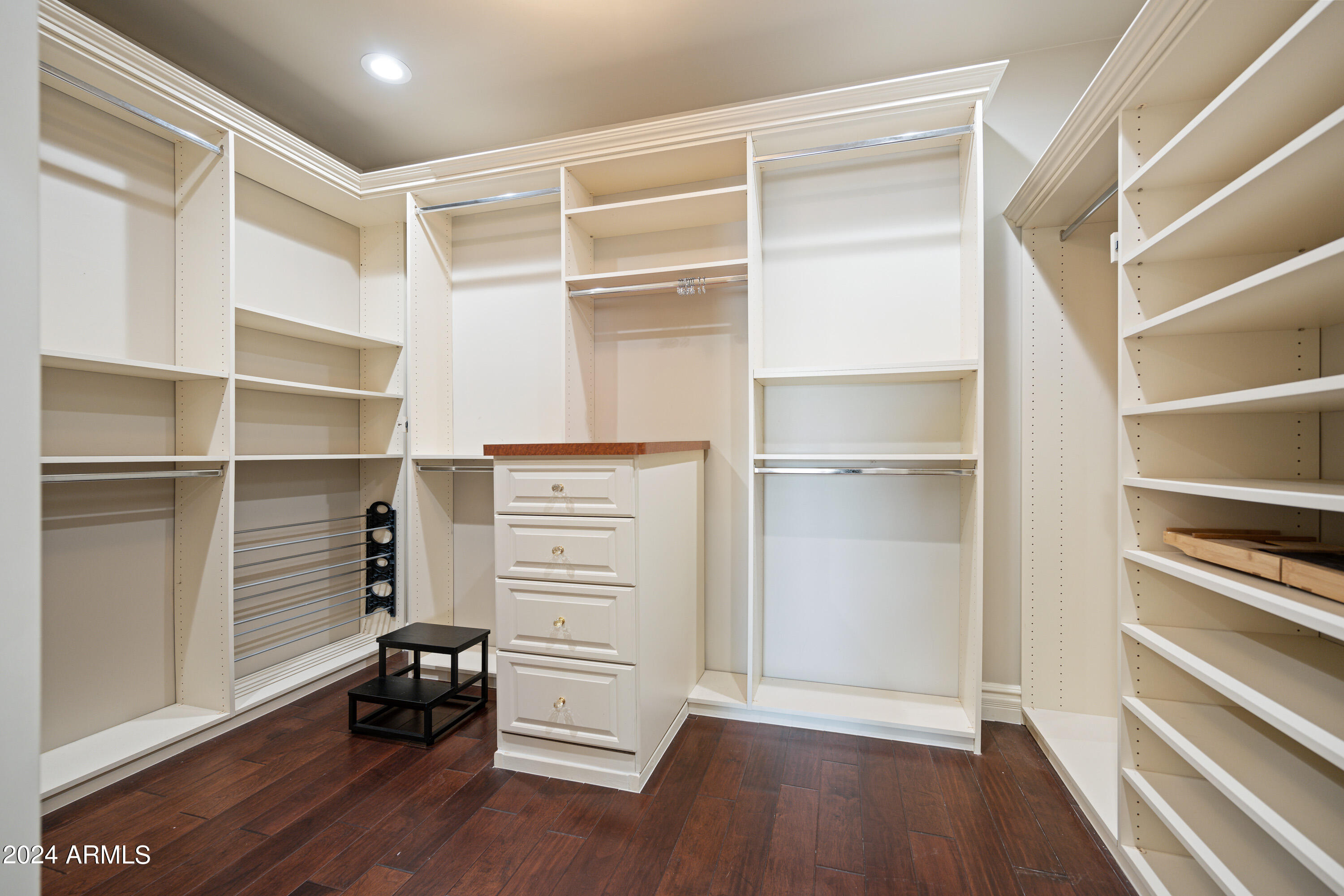 8989 N GAINEY CENTER Drive # 114