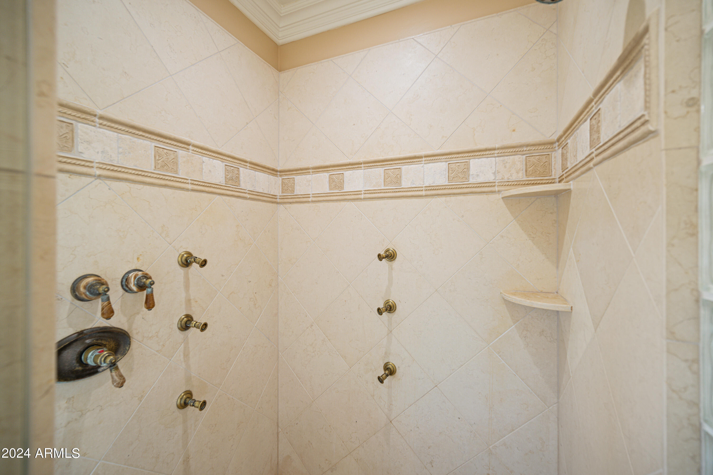 8989 N GAINEY CENTER Drive # 114