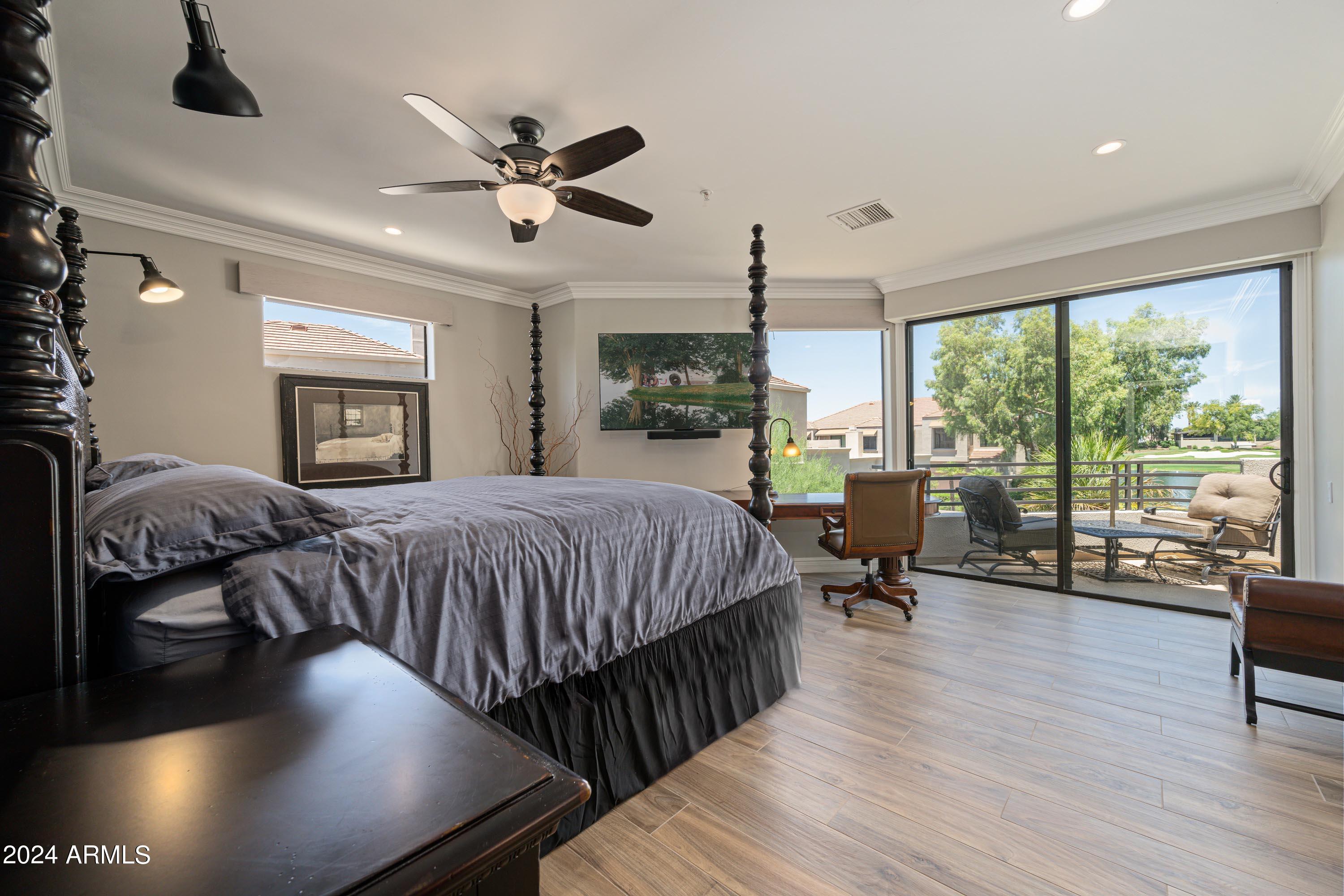 8989 N GAINEY CENTER Drive # 114