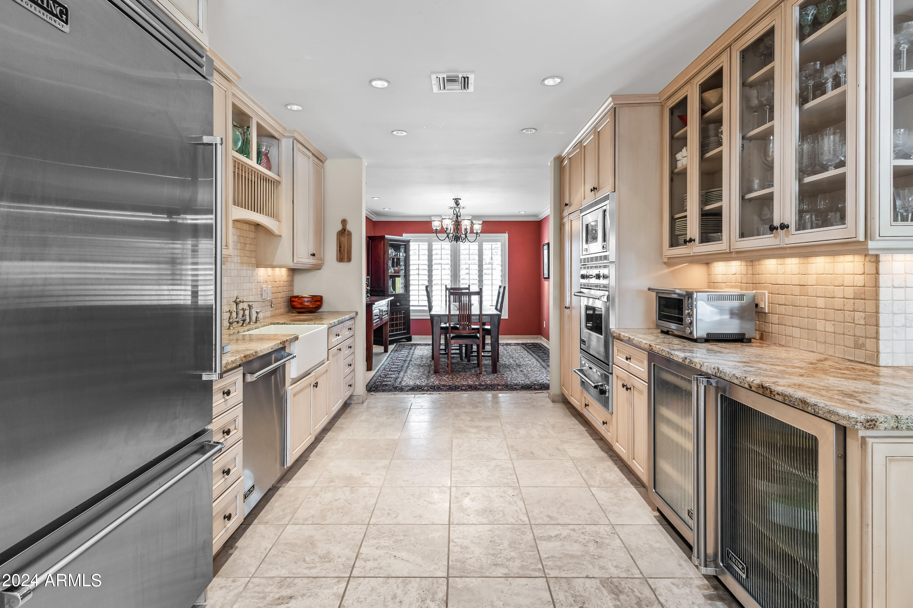 6021 E CALLE ROSA