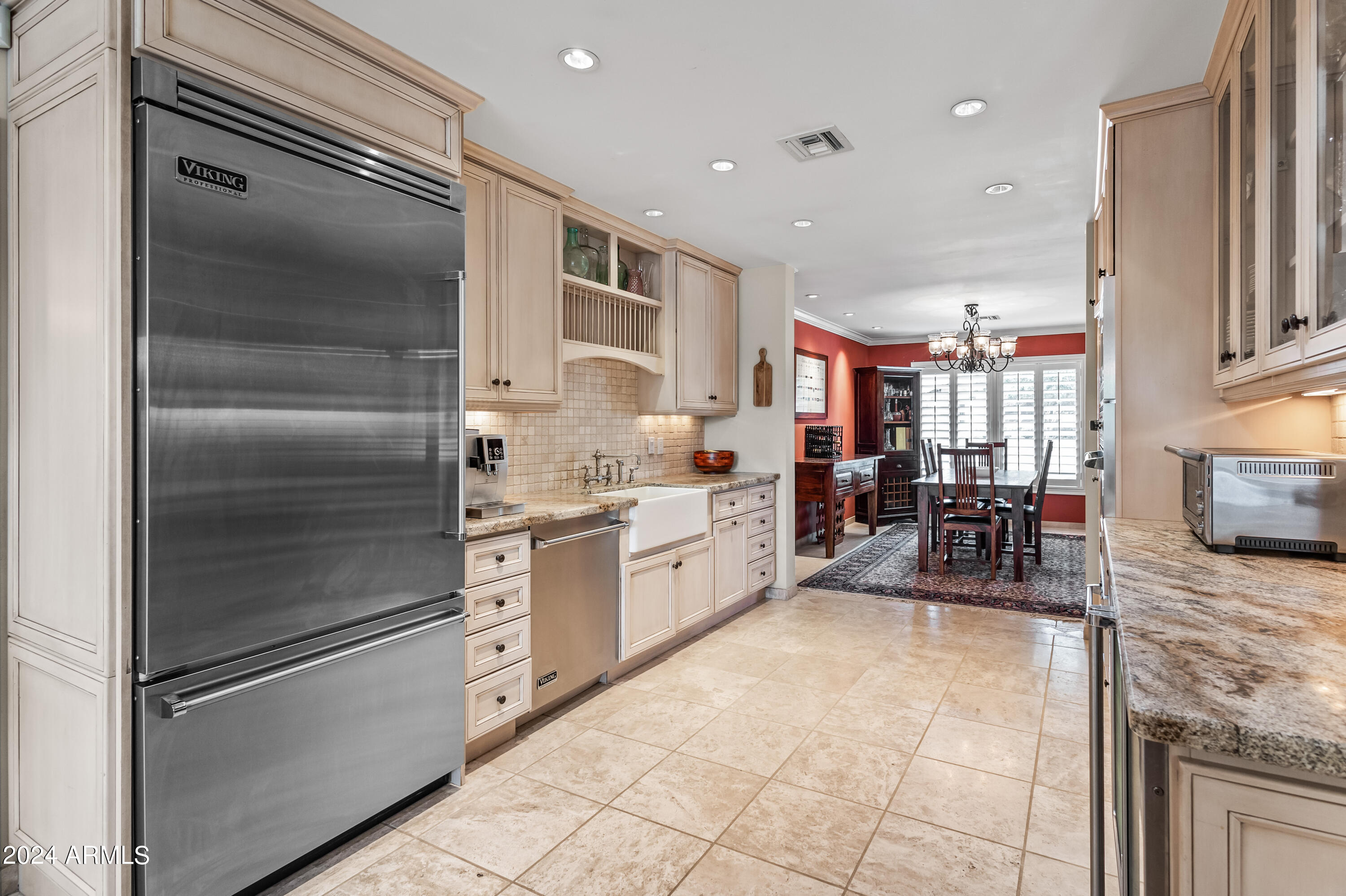 6021 E CALLE ROSA