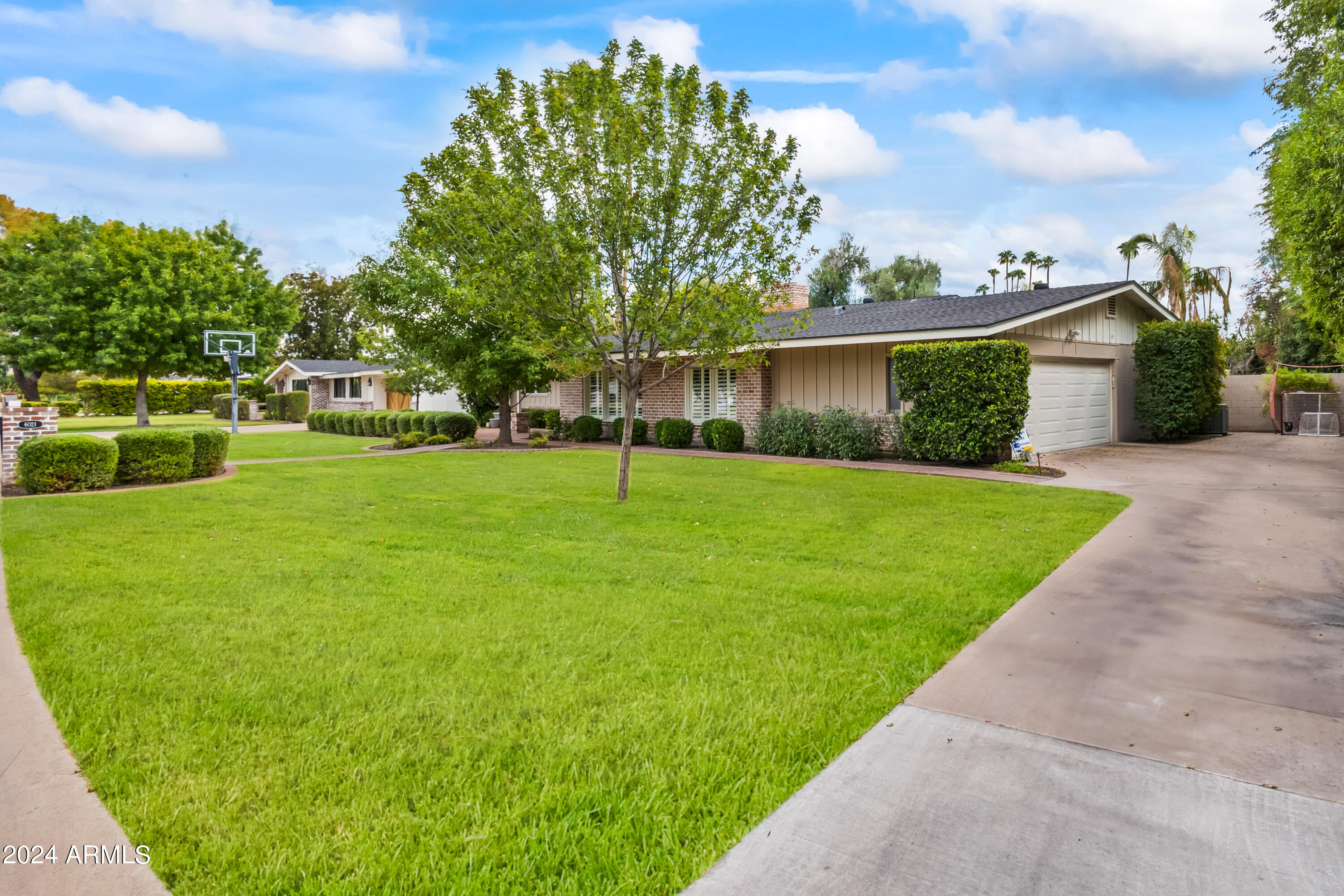 6021 E CALLE ROSA