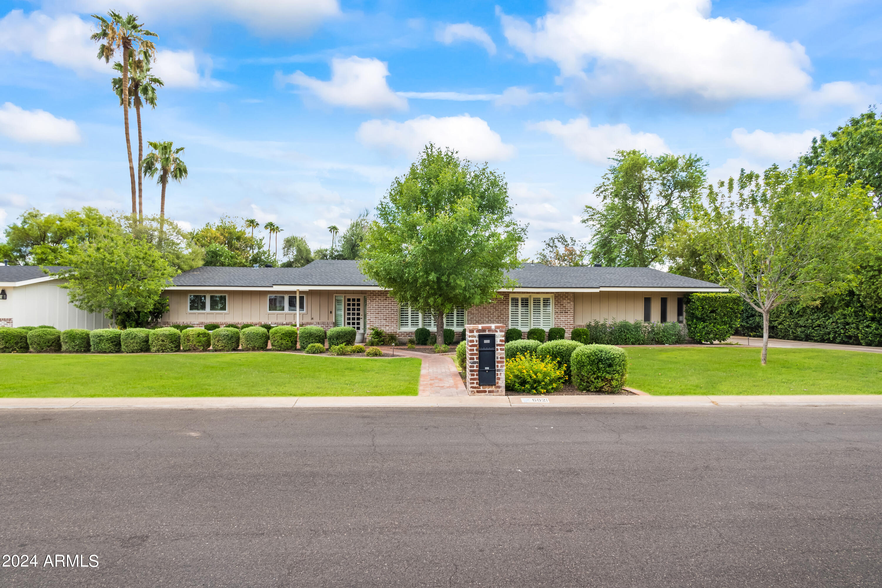 6021 E CALLE ROSA