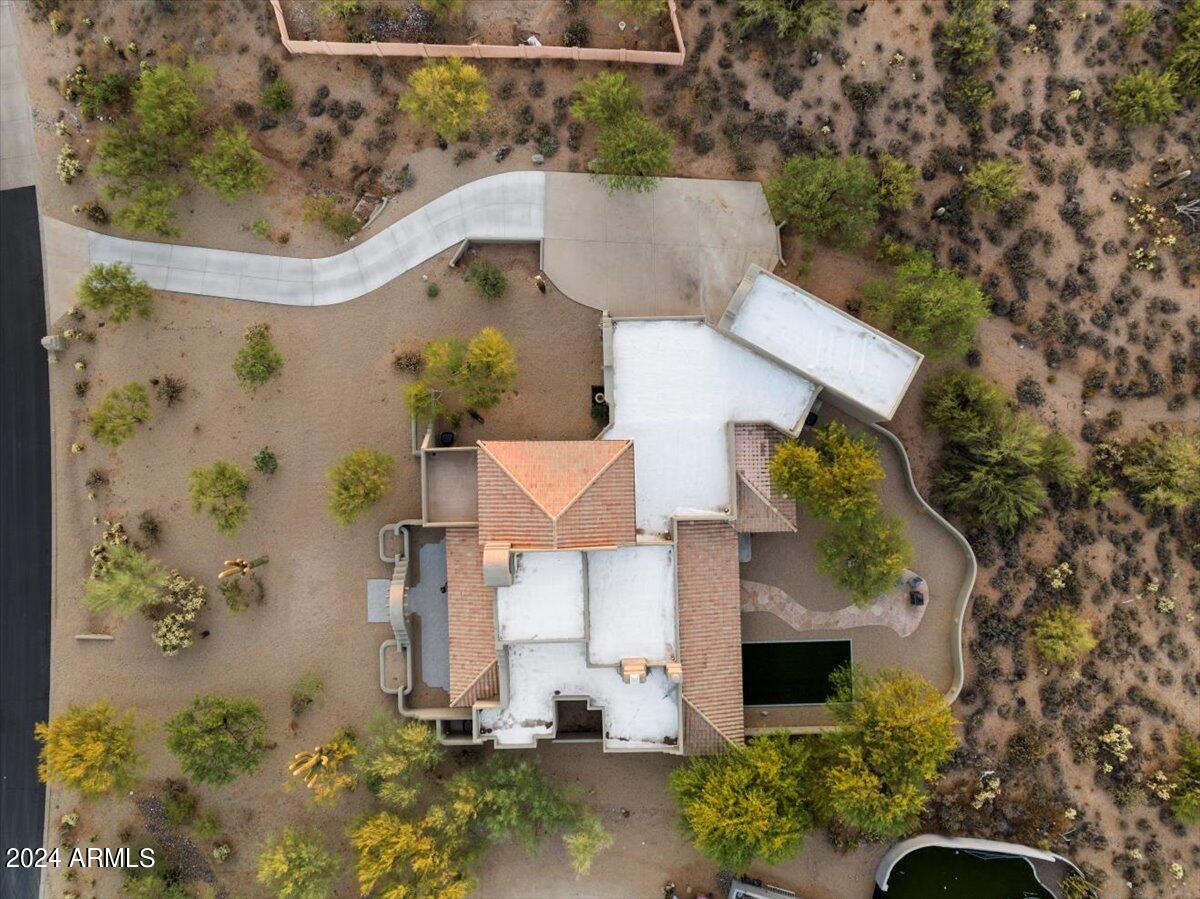 7628 E MARY SHARON Drive
