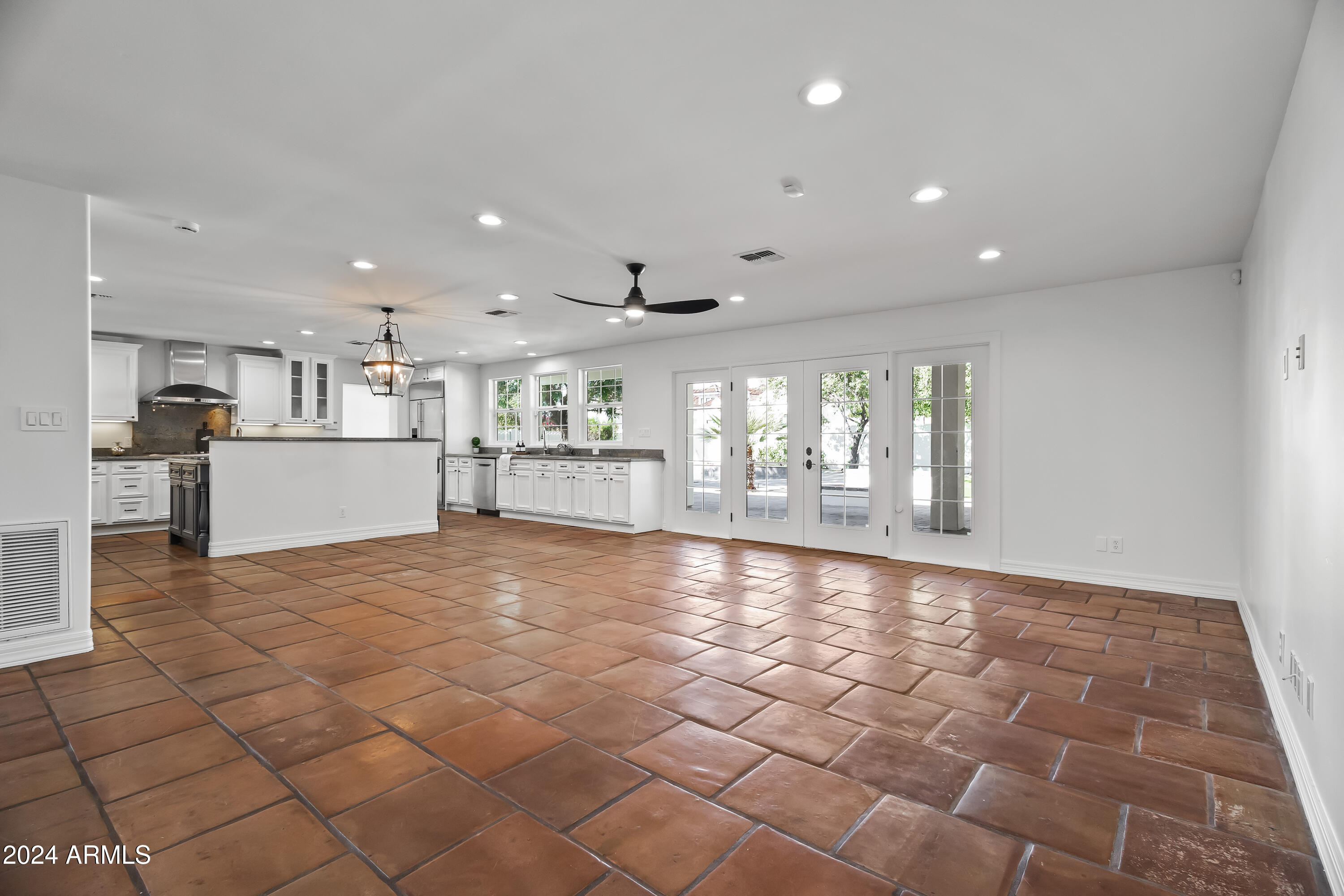 6112 E CALLE TUBERIA Street