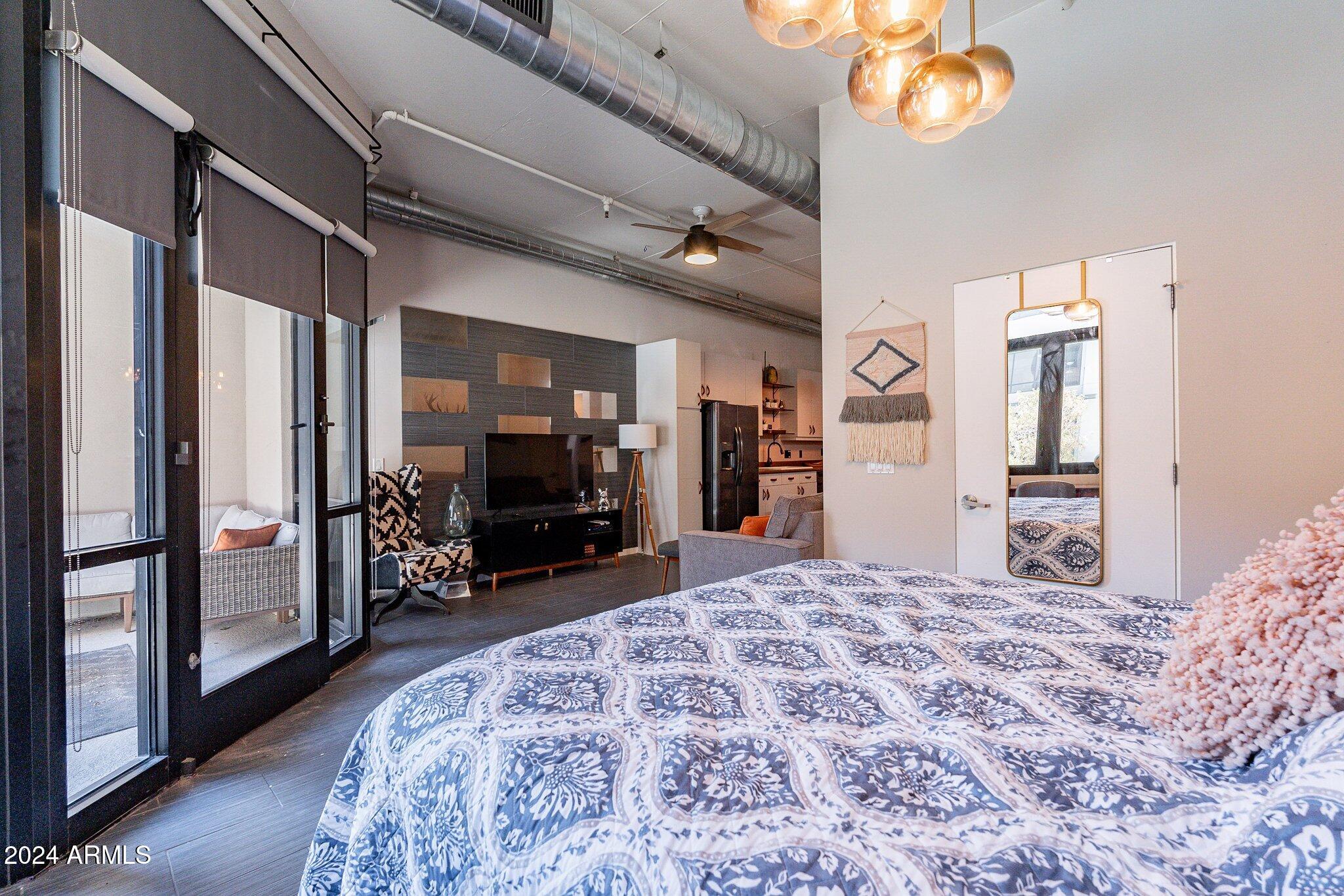 7301 E 3RD Avenue, 116