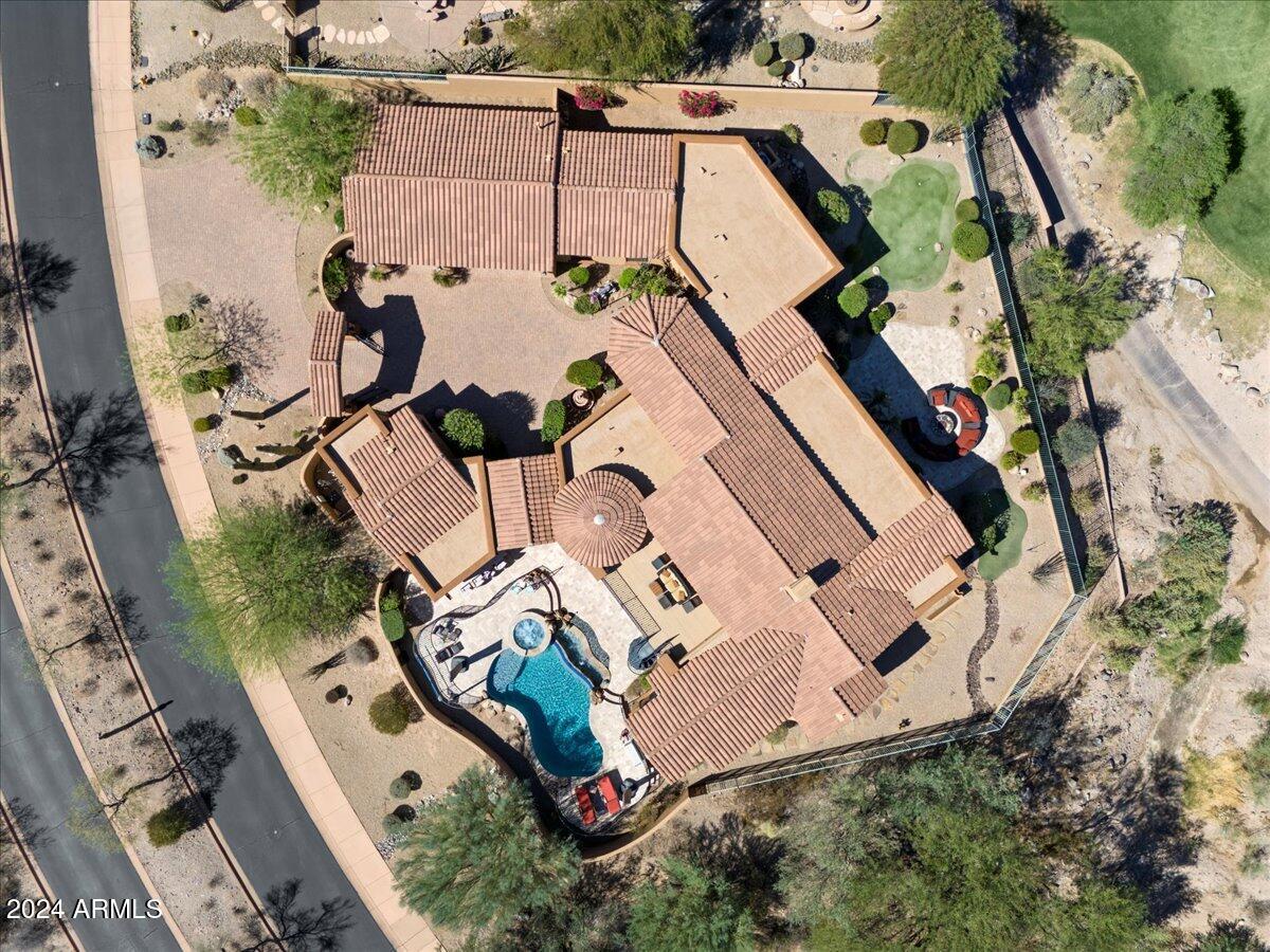 9005 N CRIMSON Canyon