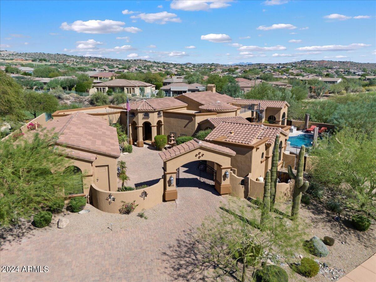 9005 N CRIMSON Canyon