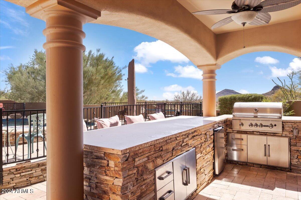 9005 N CRIMSON Canyon