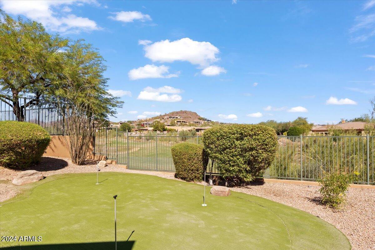 9005 N CRIMSON Canyon
