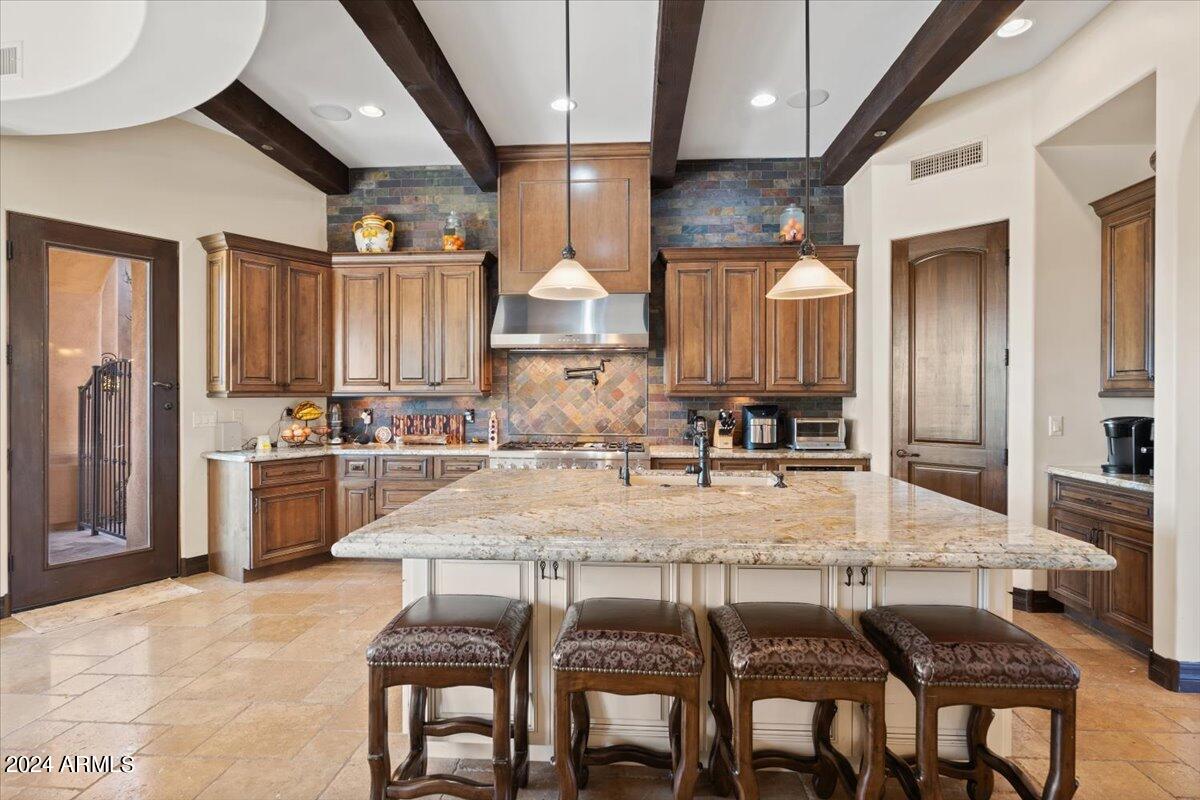 9005 N CRIMSON Canyon