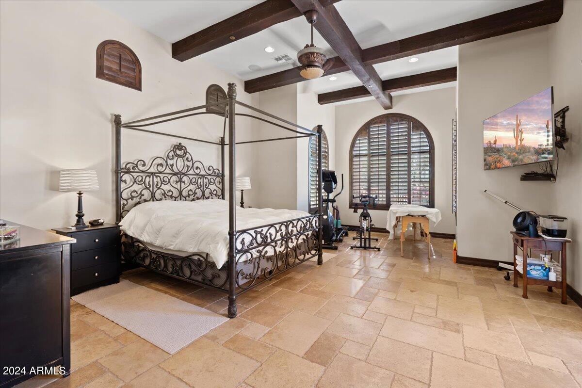 9005 N CRIMSON Canyon
