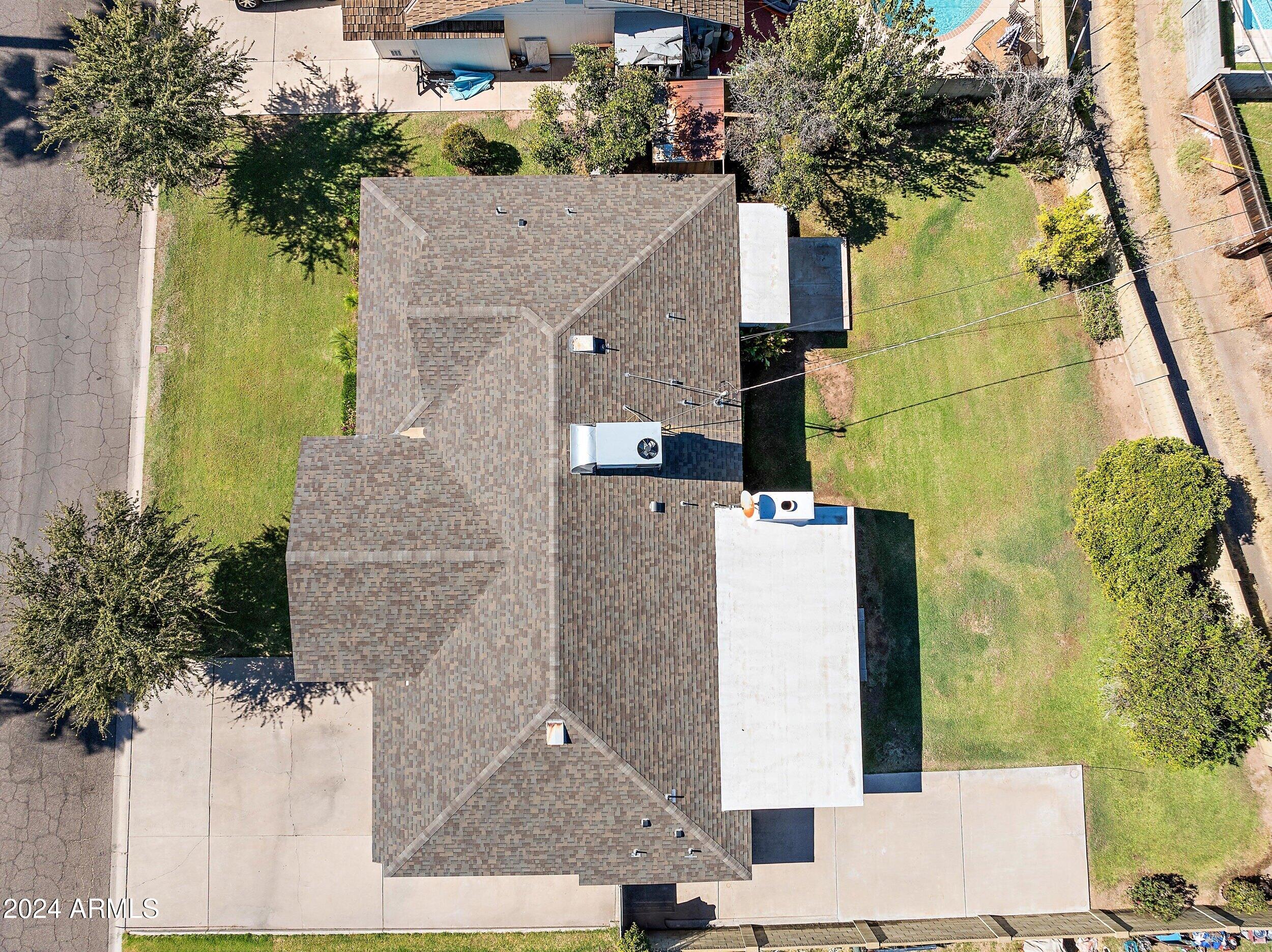 402 E BERRIDGE Lane
