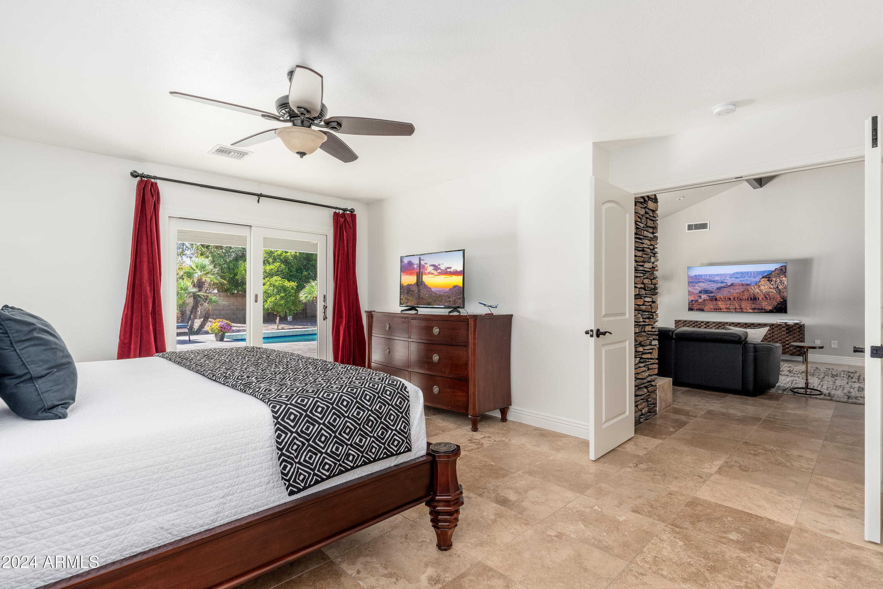 8431 E Via De Encanto