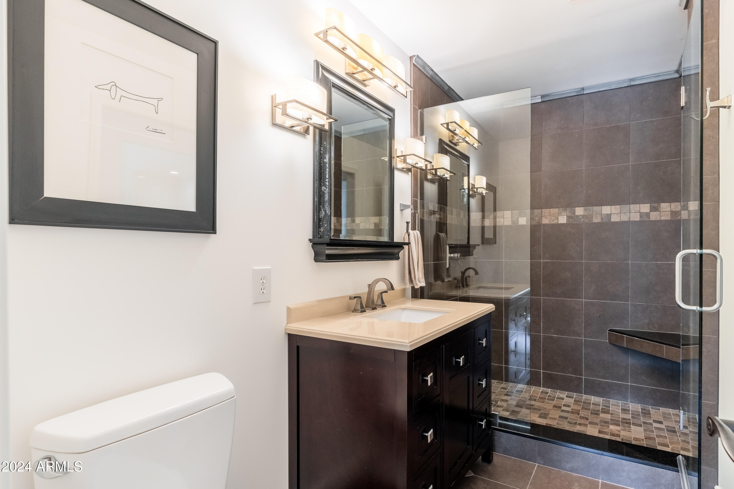 8431 E Via De Encanto