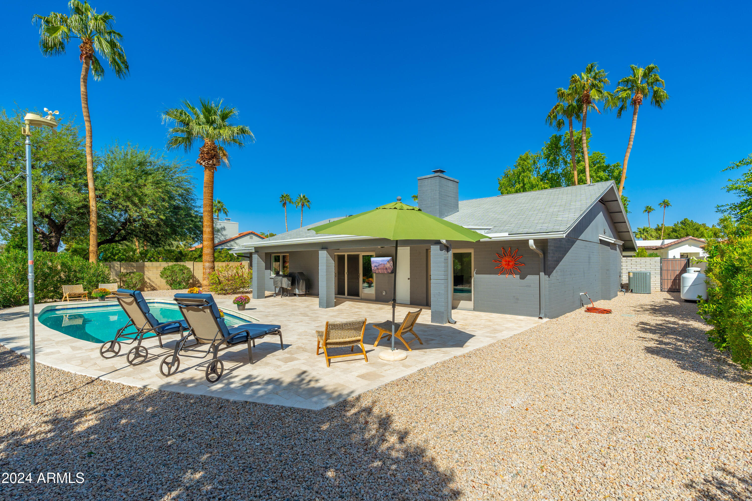 8431 E Via De Encanto