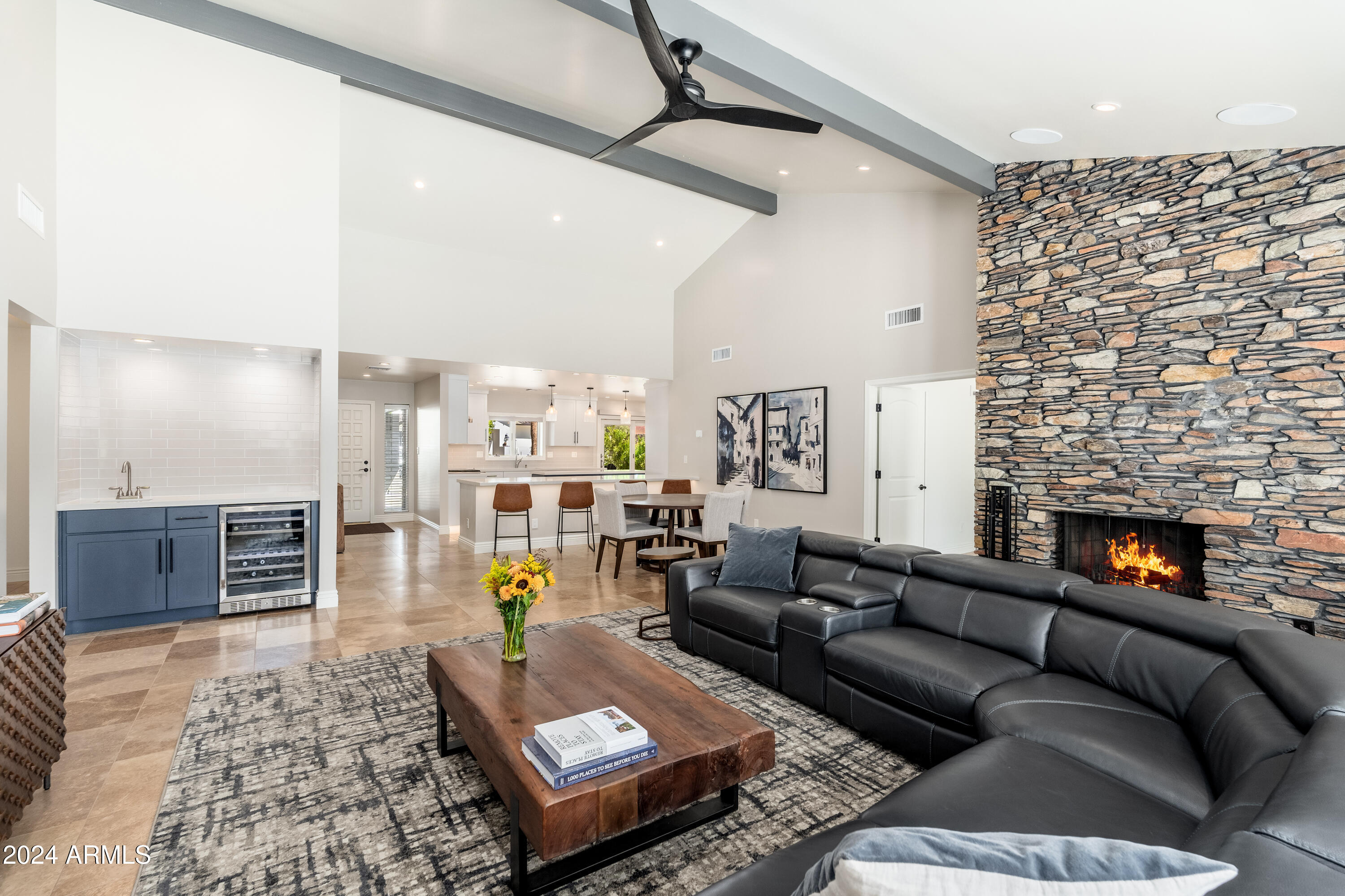 8431 E Via De Encanto