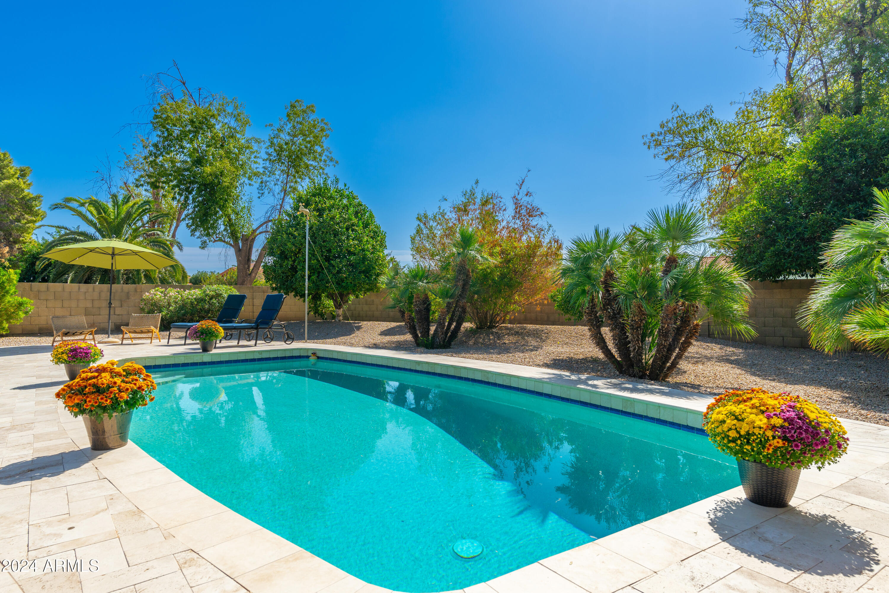 8431 E Via De Encanto