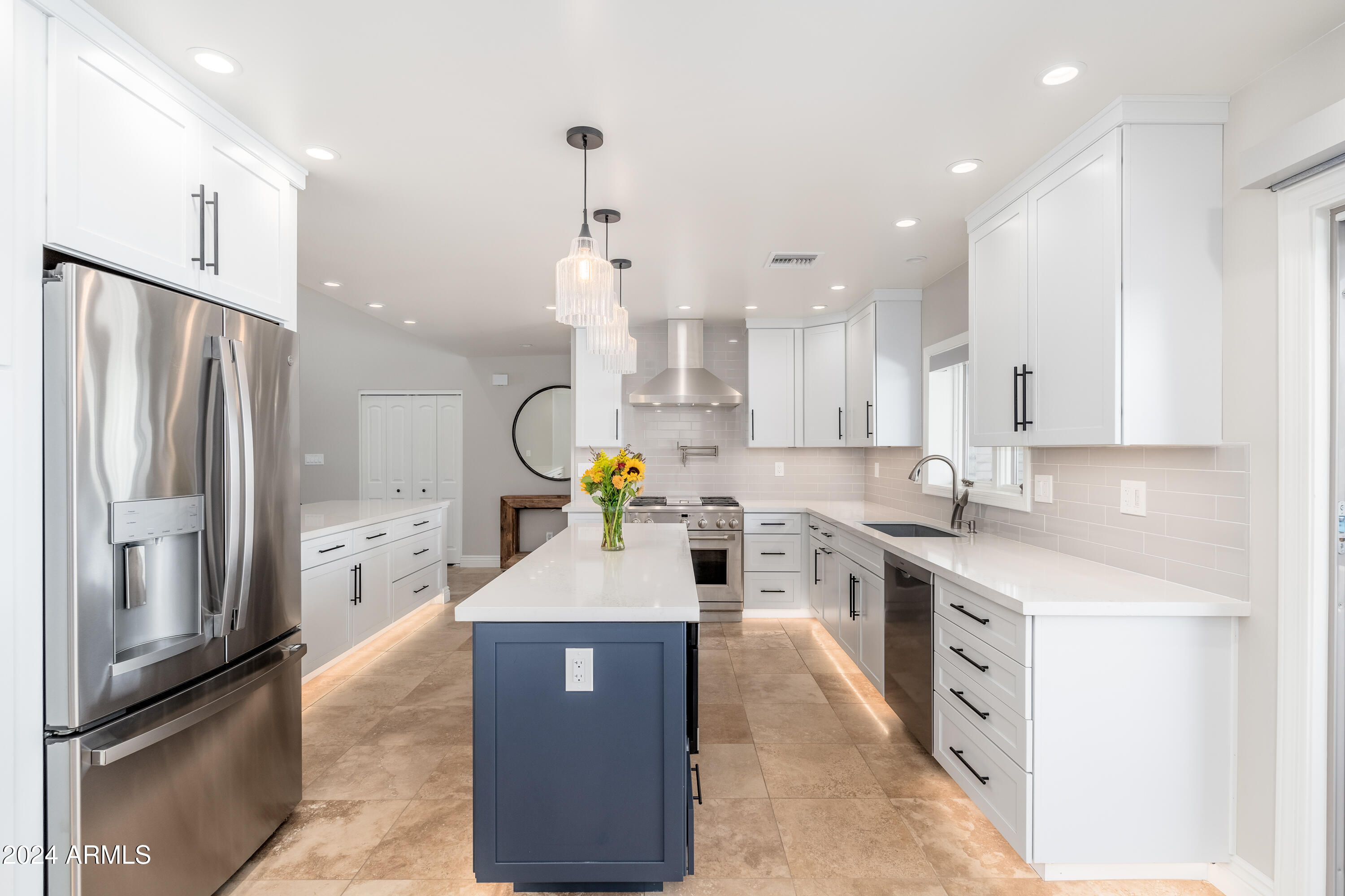 8431 E Via De Encanto