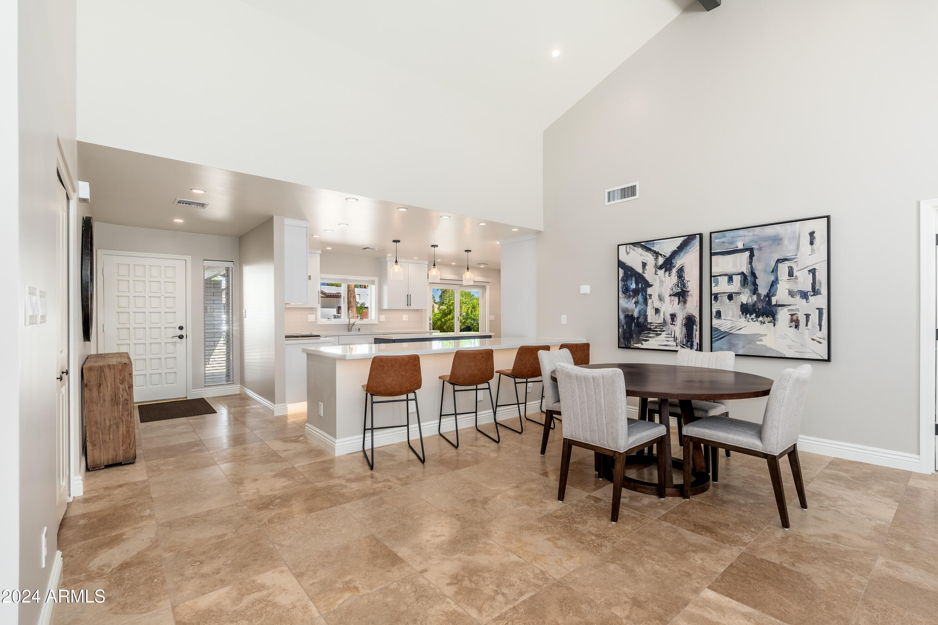 8431 E Via De Encanto