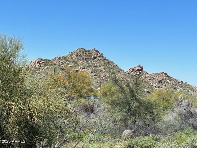 8150 E SMOKEHOUSE Trail, -