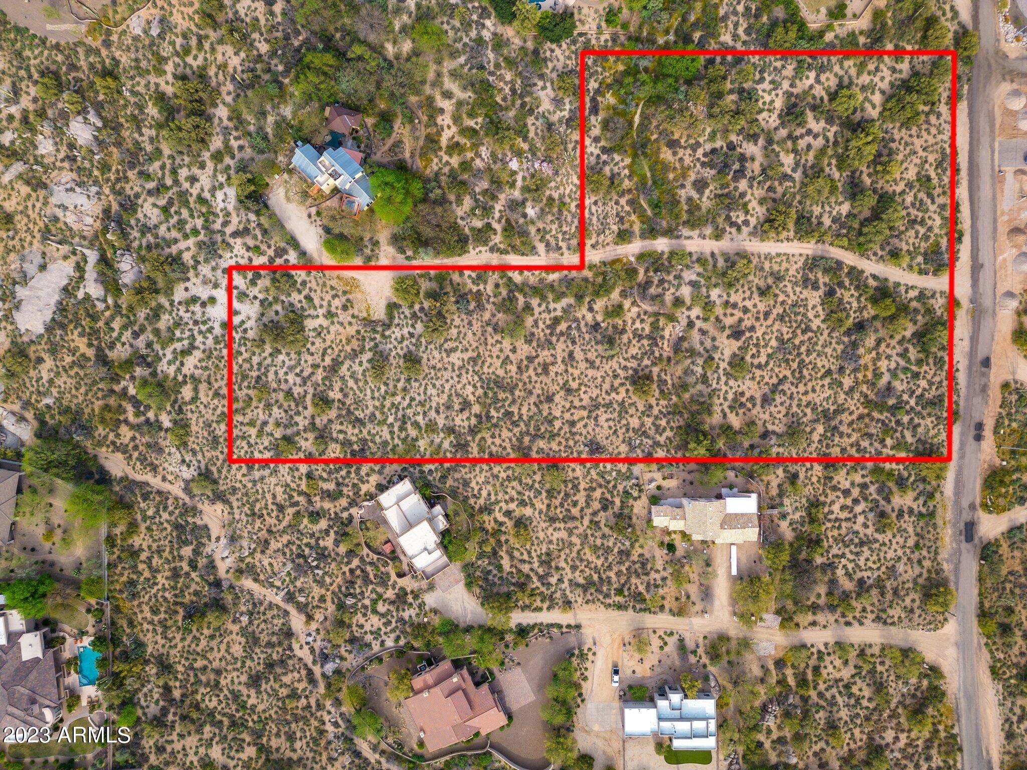 8150 E SMOKEHOUSE Trail, -