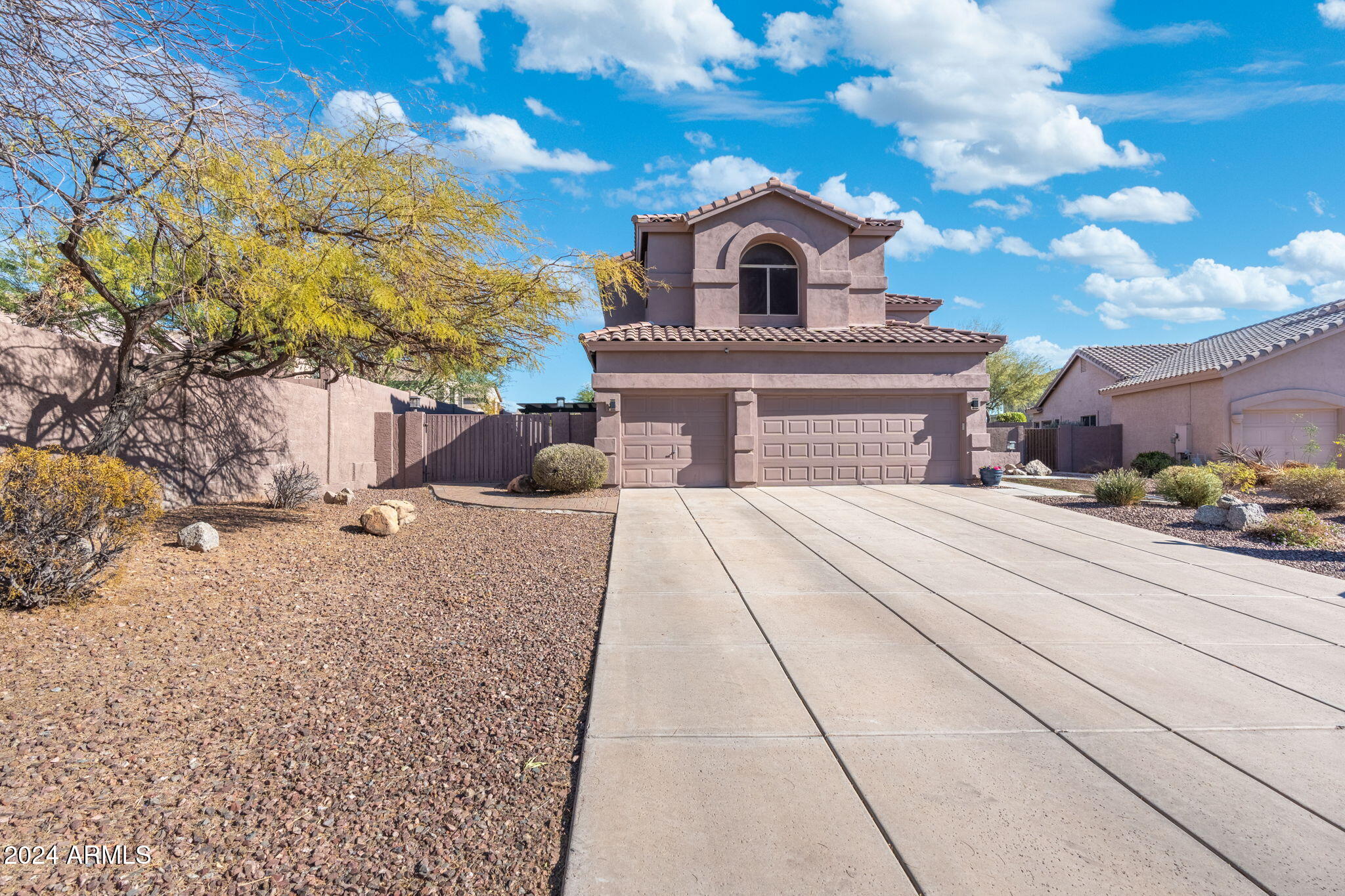 2917 N Avoca Circle