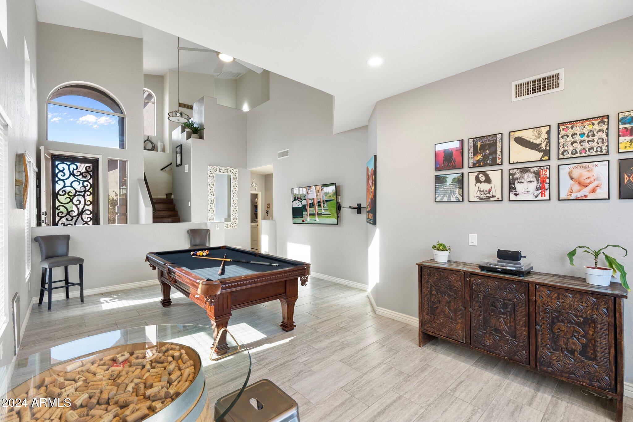 2917 N Avoca Circle
