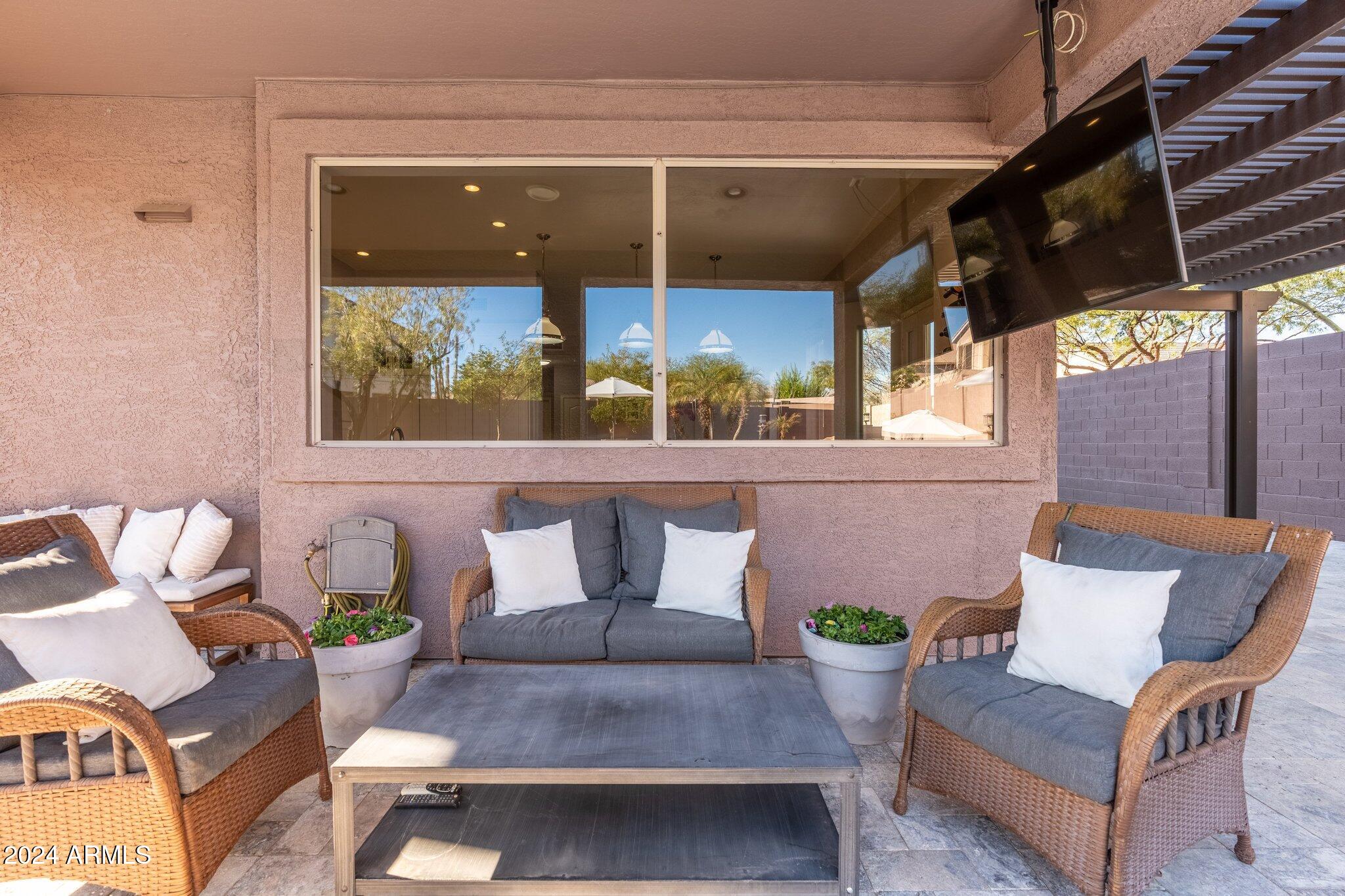 2917 N Avoca Circle
