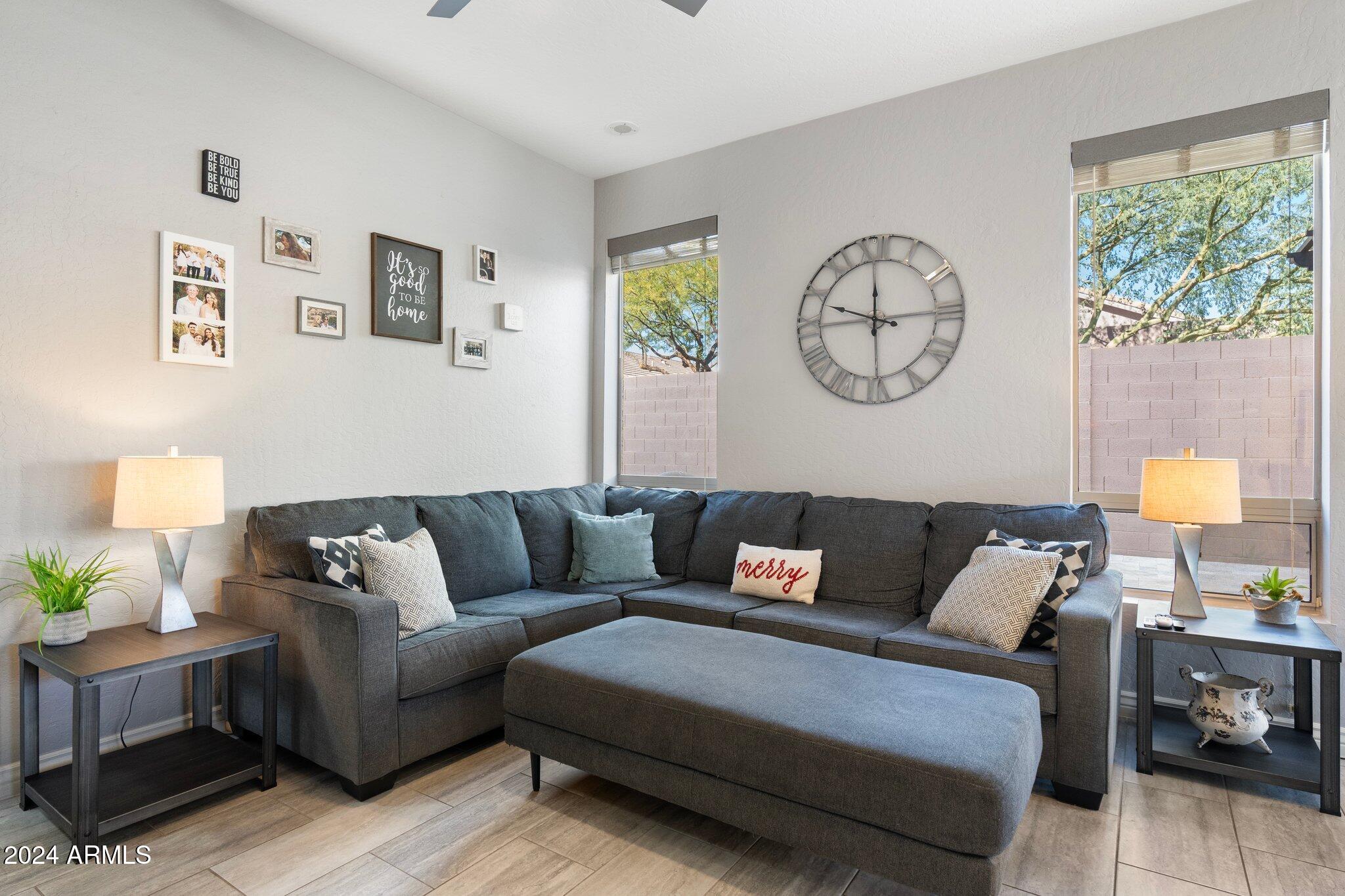 2917 N Avoca Circle