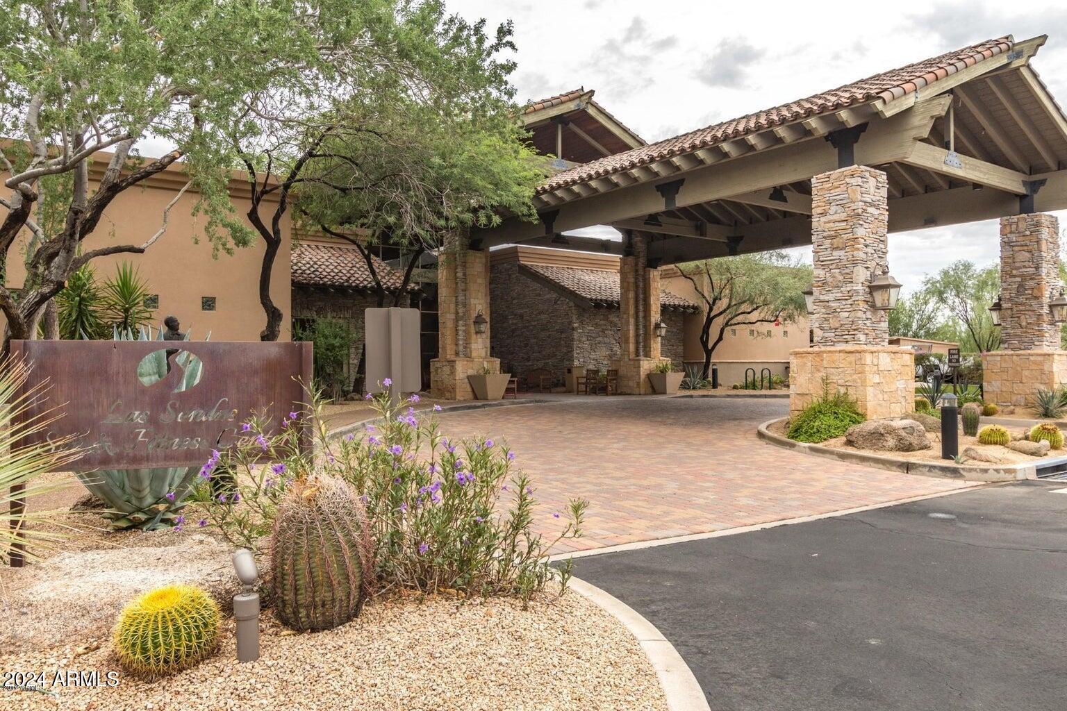 2917 N Avoca Circle