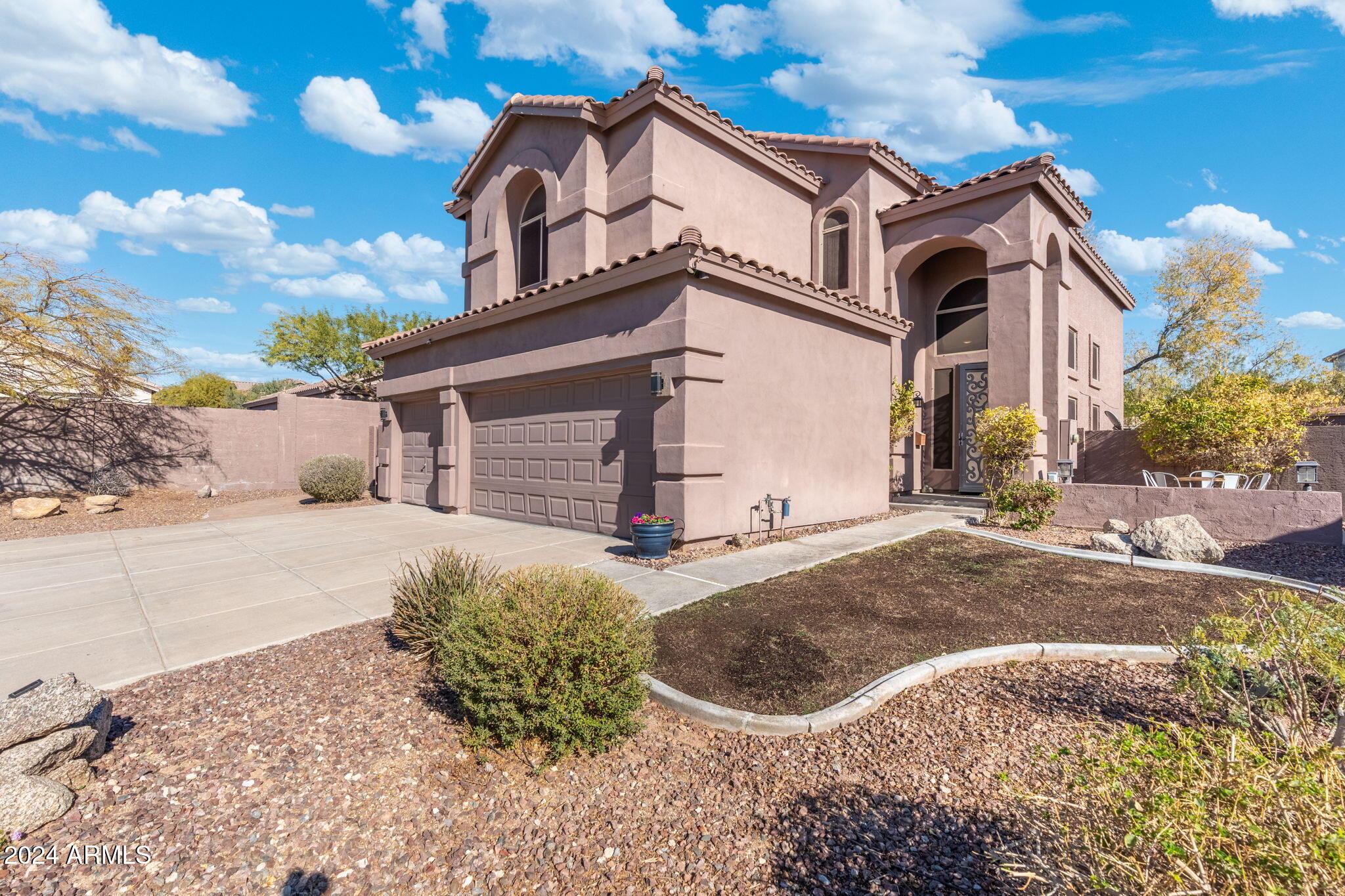 2917 N Avoca Circle