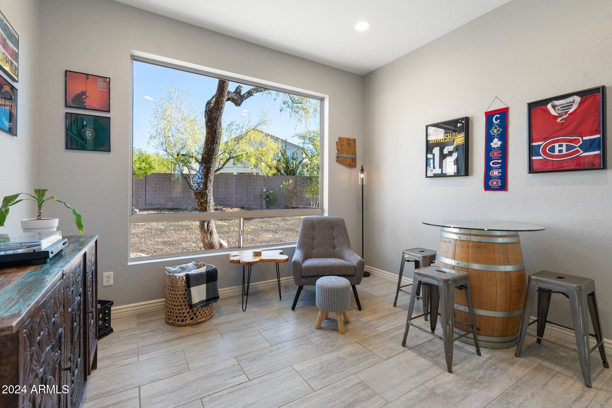 2917 N Avoca Circle