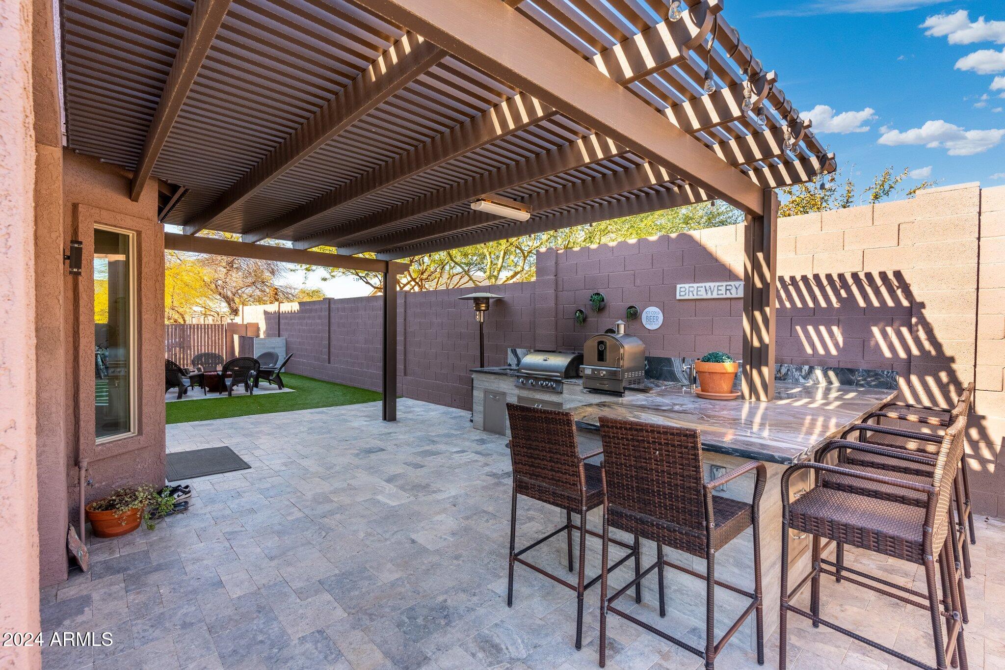 2917 N Avoca Circle