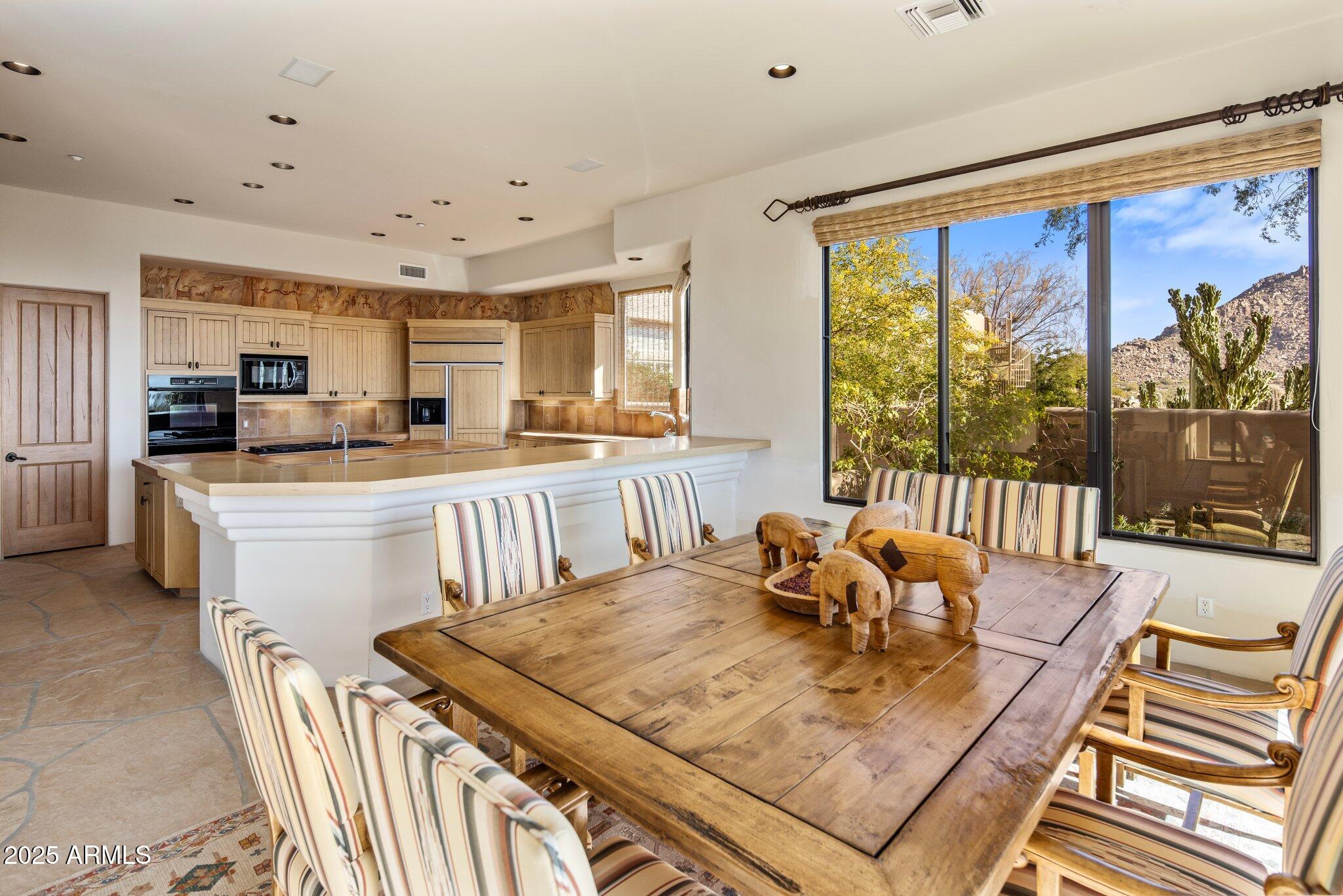 10040 E HAPPY VALLEY Road, 2046