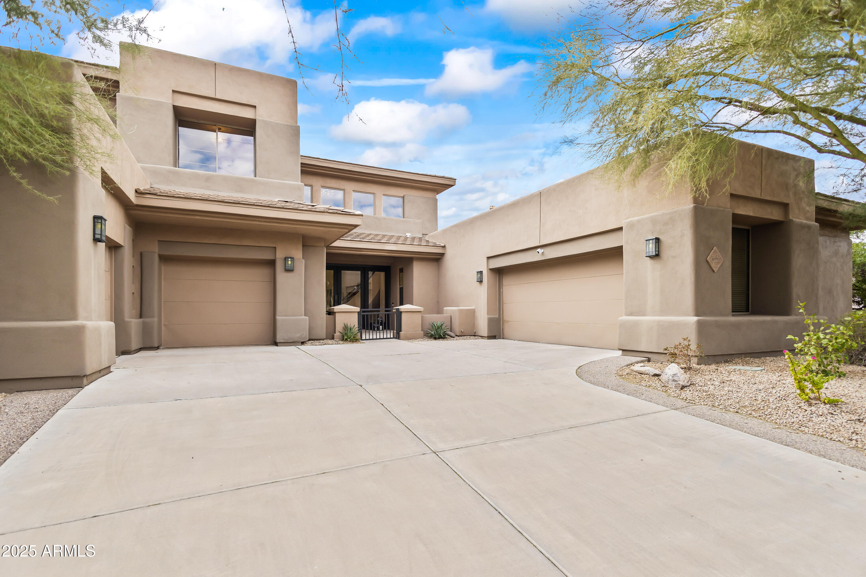 10975 E BAHIA Drive