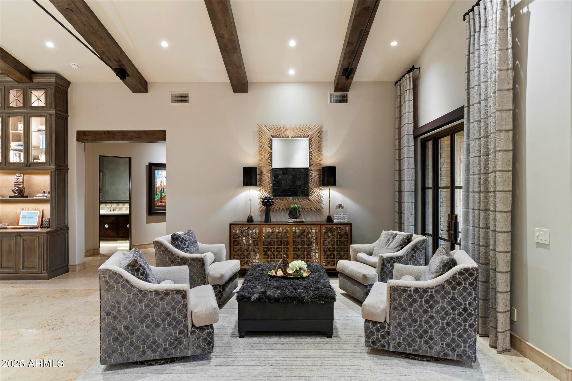 8124 E Paraiso Drive