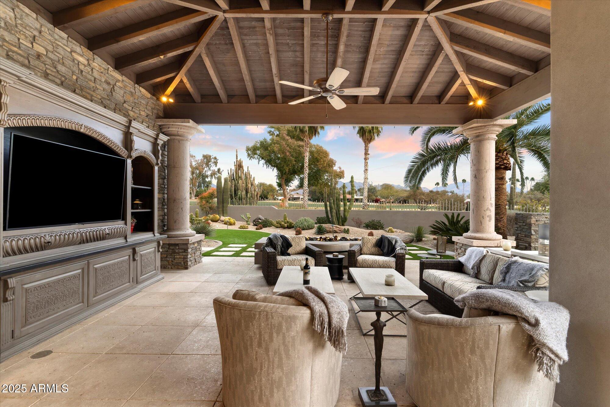 8124 E Paraiso Drive