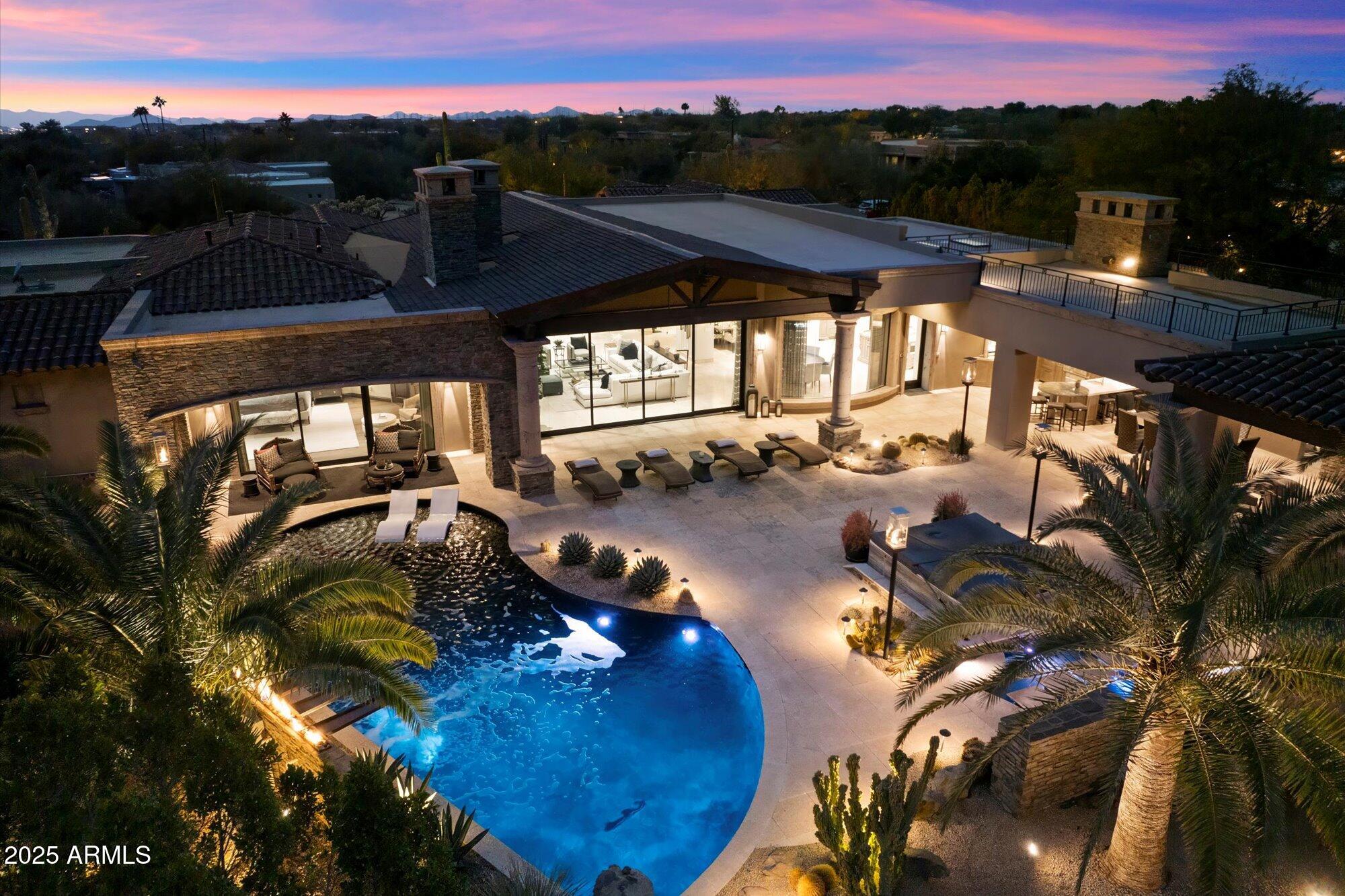 8124 E Paraiso Drive