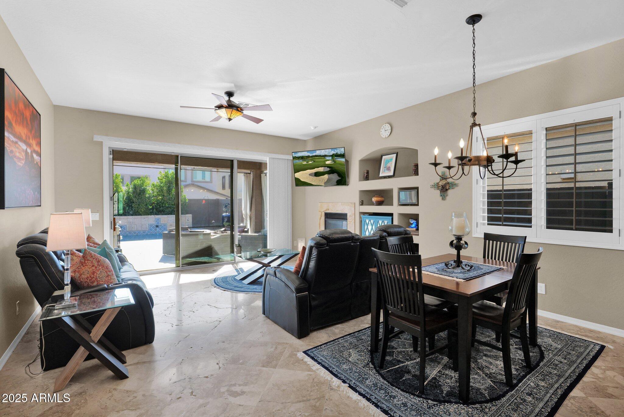 2227 W CALLE DEL SOL