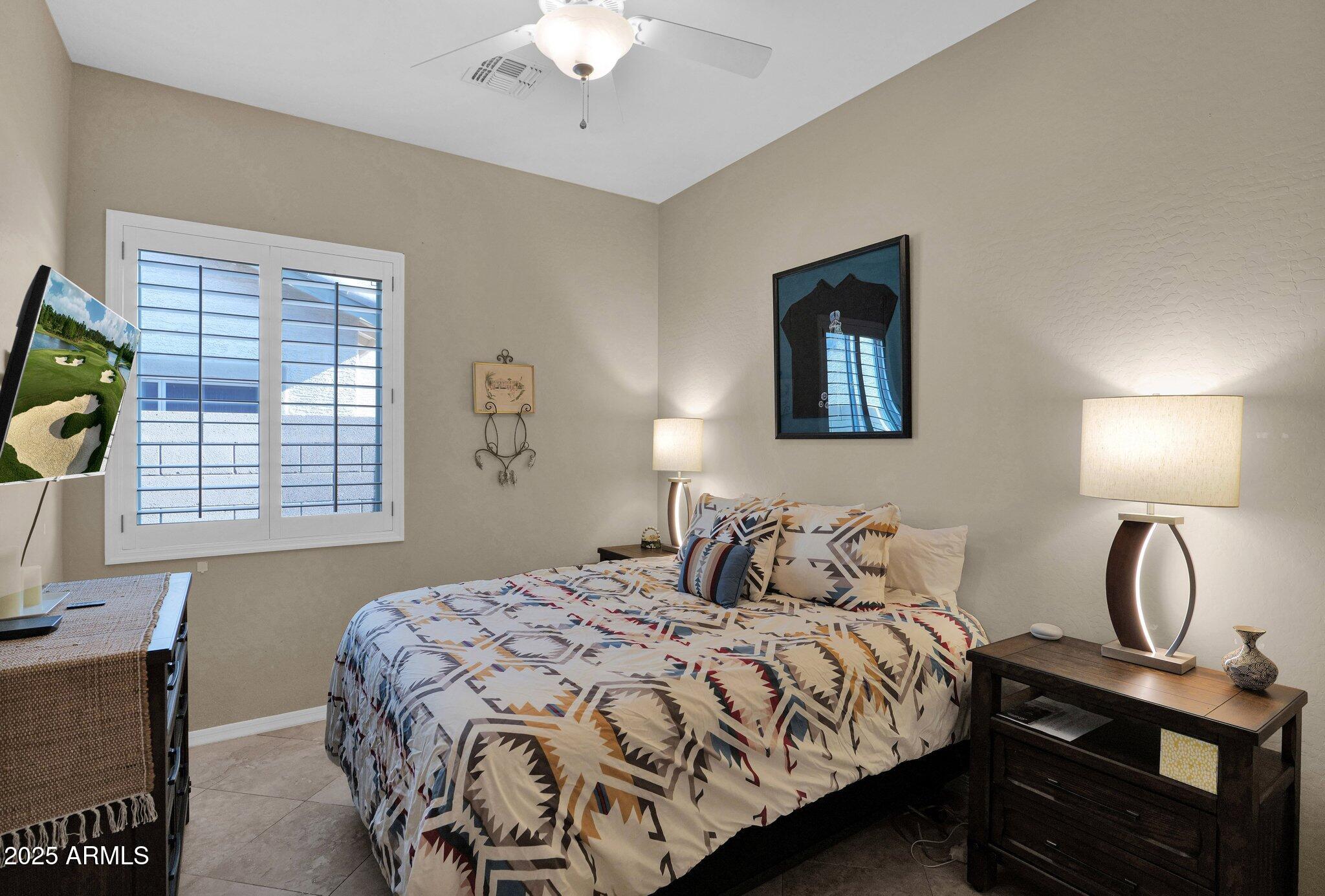2227 W CALLE DEL SOL