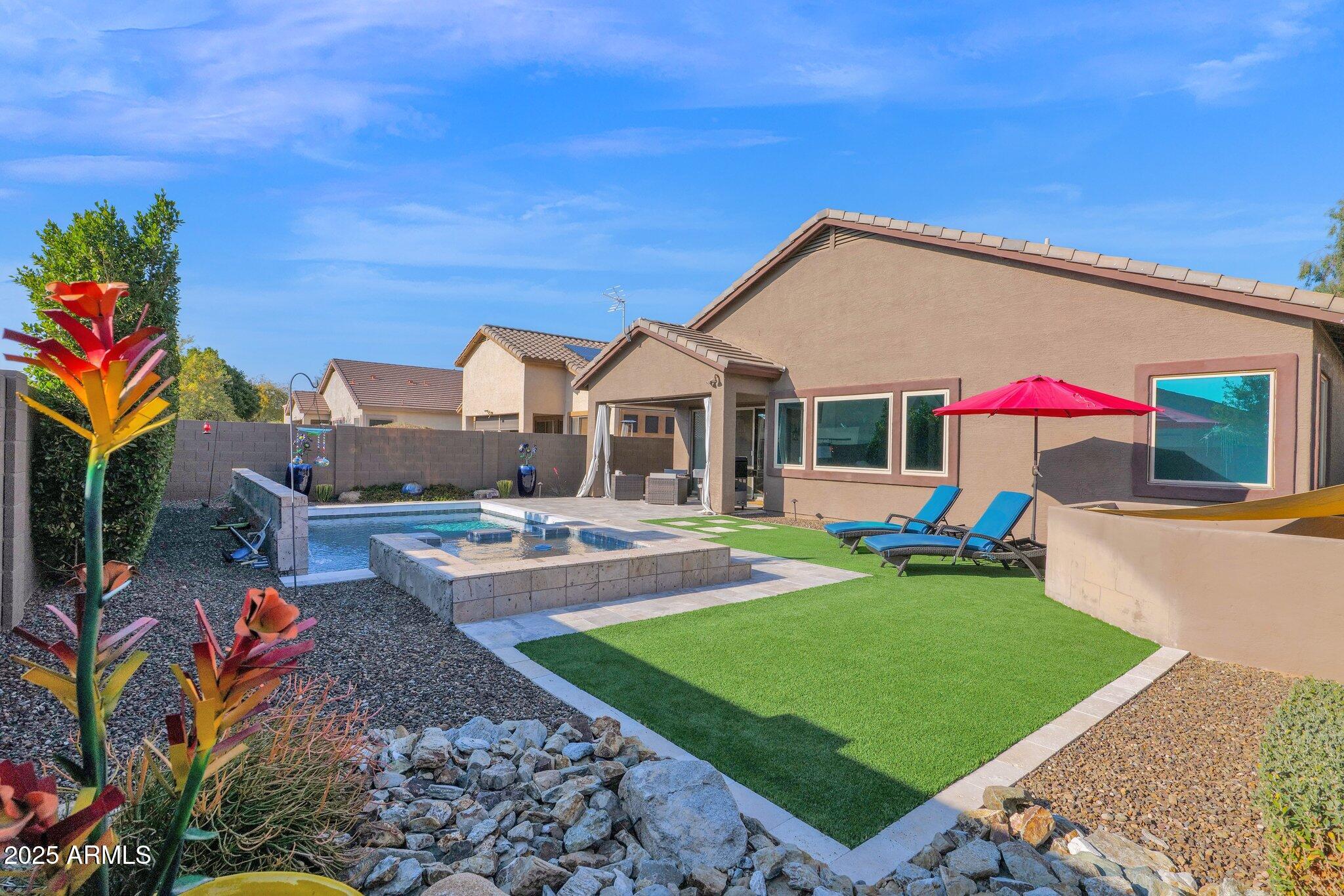 2227 W CALLE DEL SOL