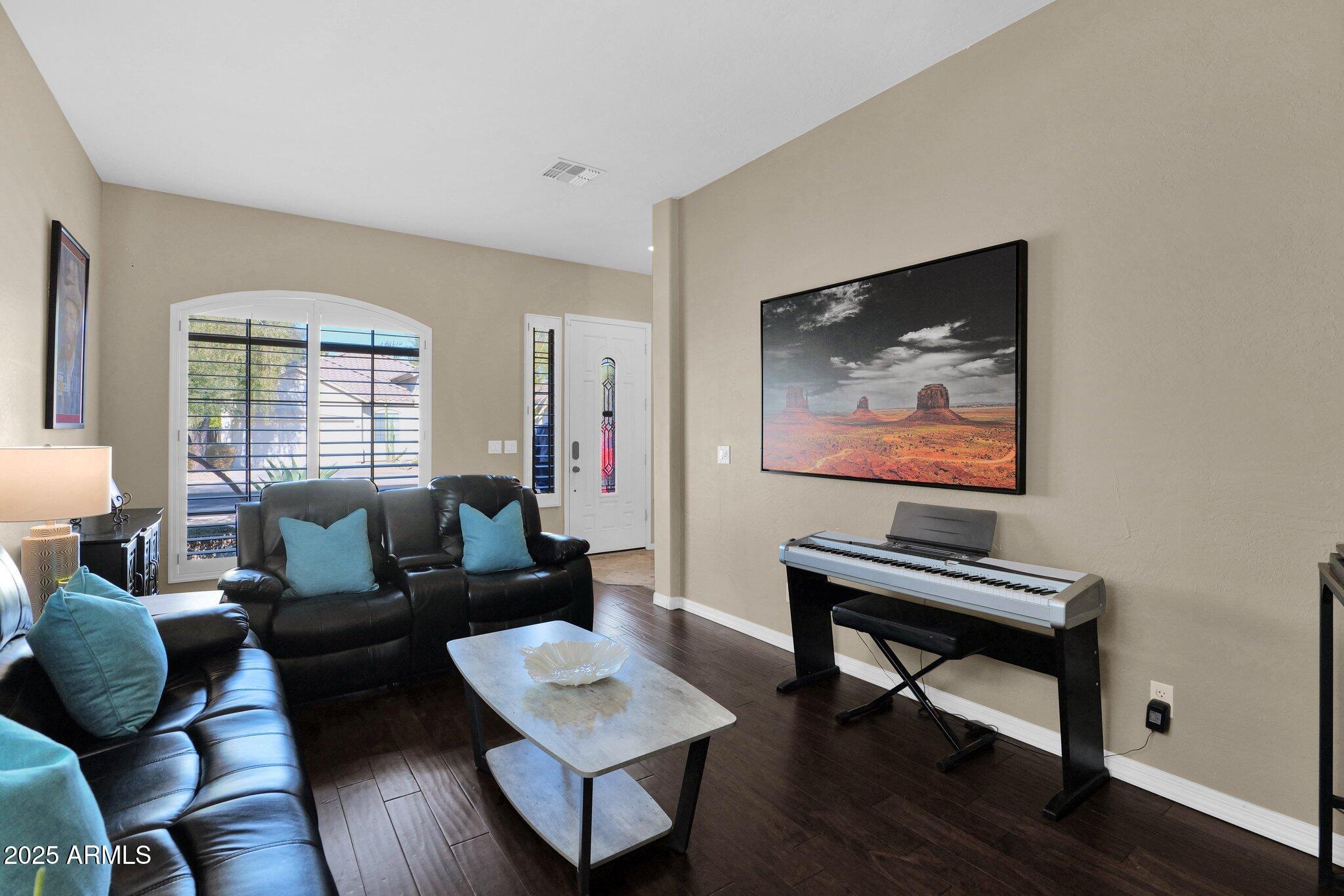 2227 W CALLE DEL SOL