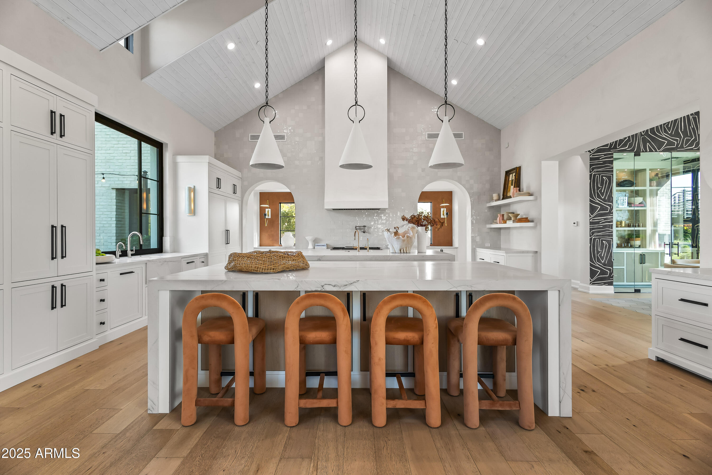 3827 E MARLETTE Avenue