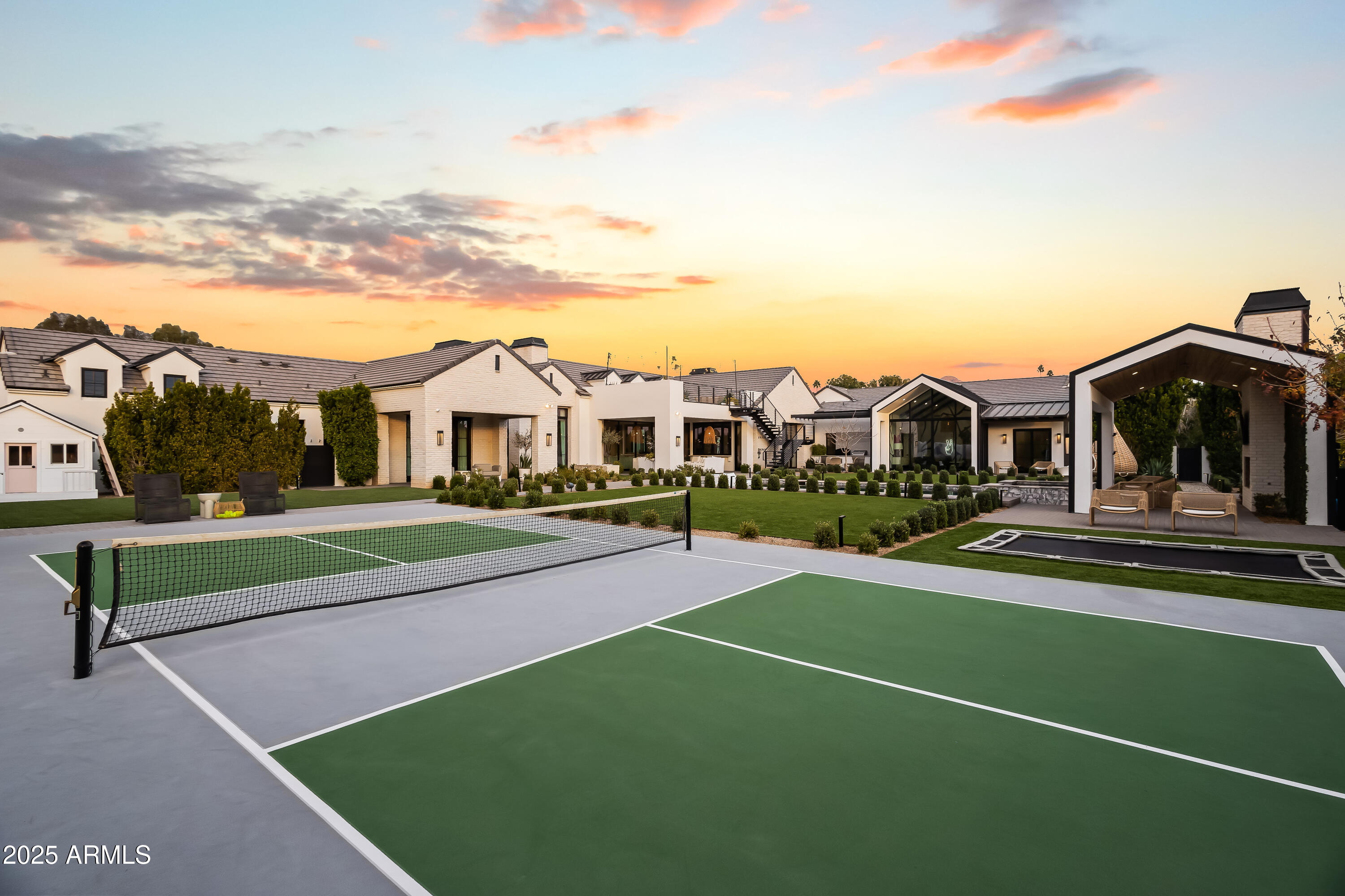 3827 E MARLETTE Avenue